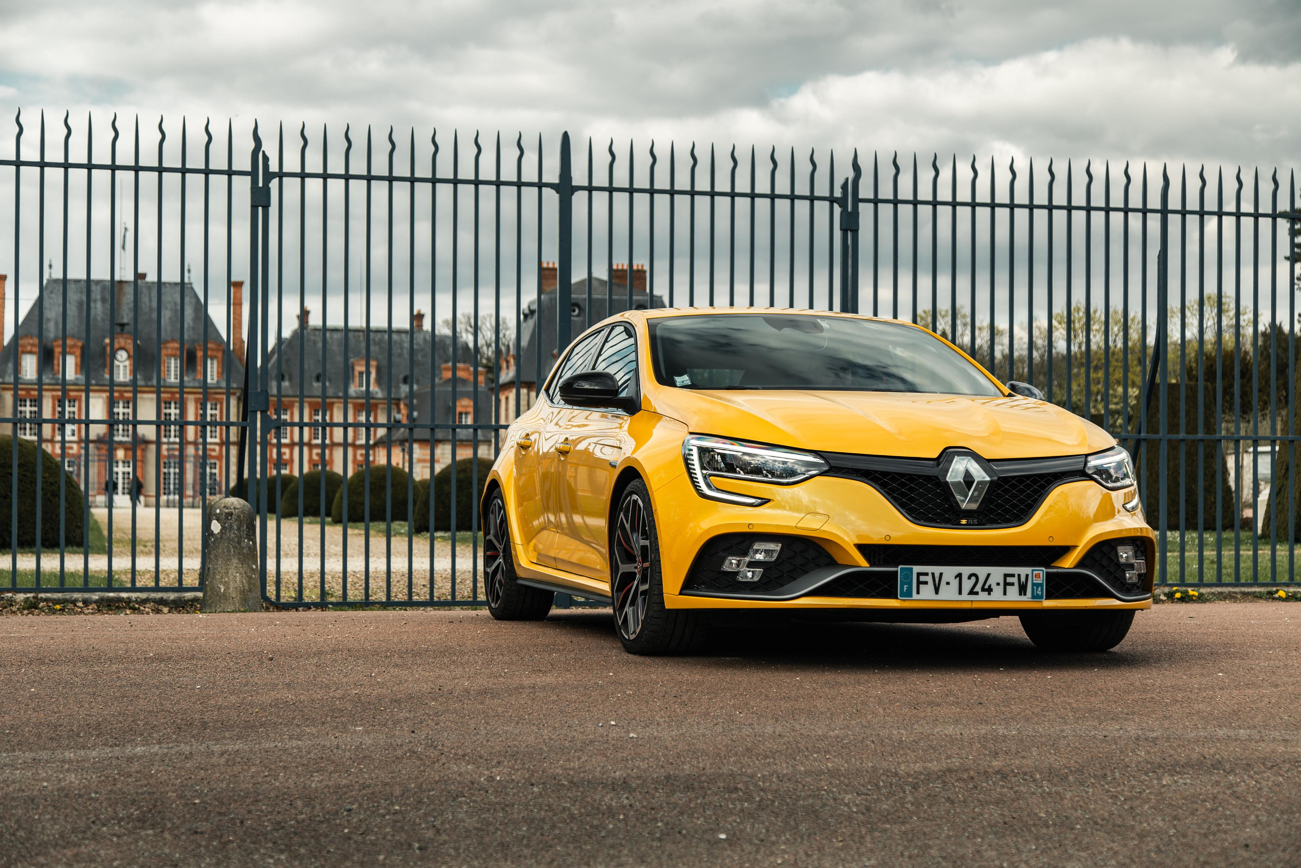 Balade avec Renault Sport. Photographer in Paris — Vitalii Motruk