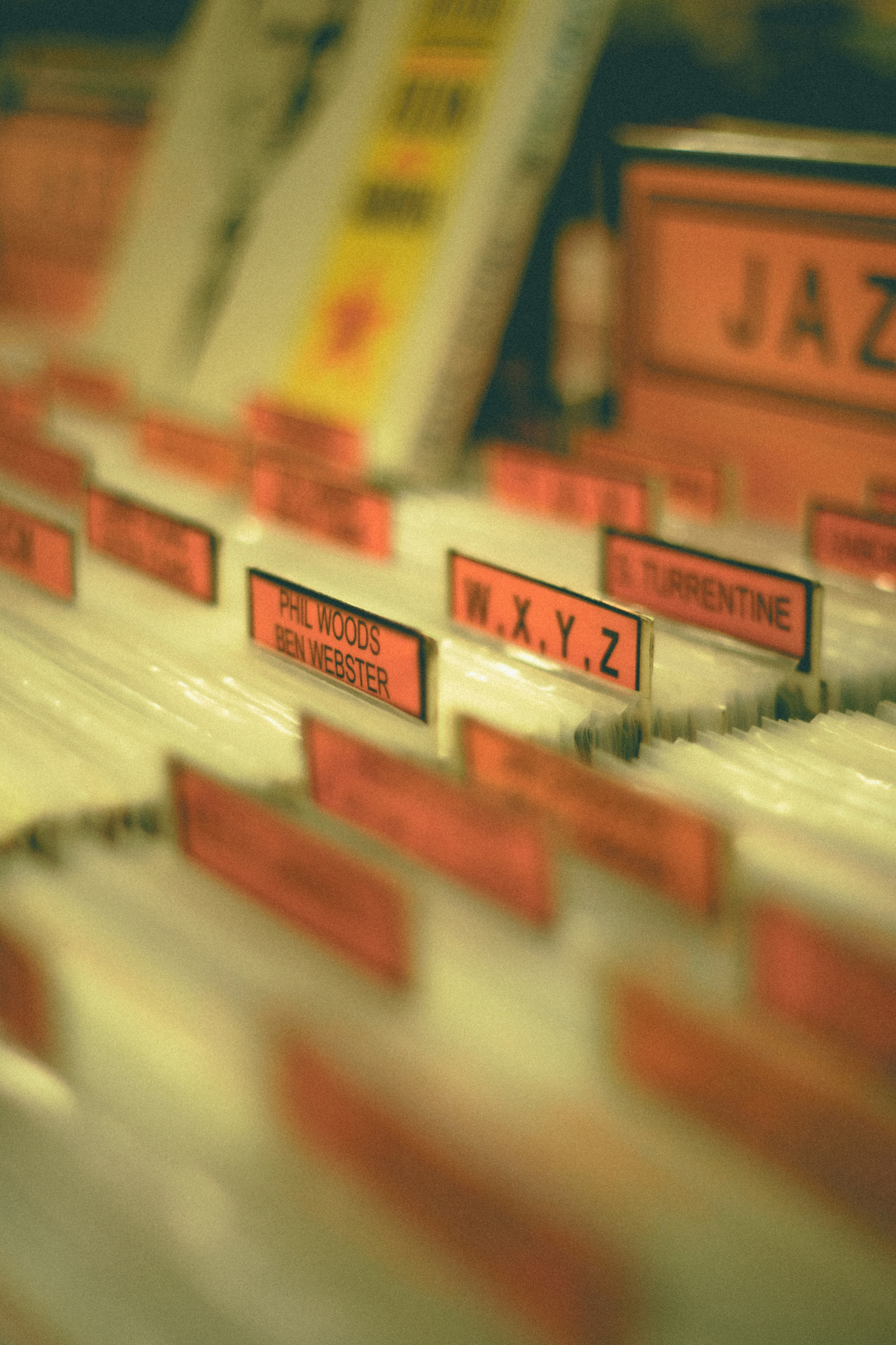Miriam | Vinyl store. Photographer in Greece Kristina