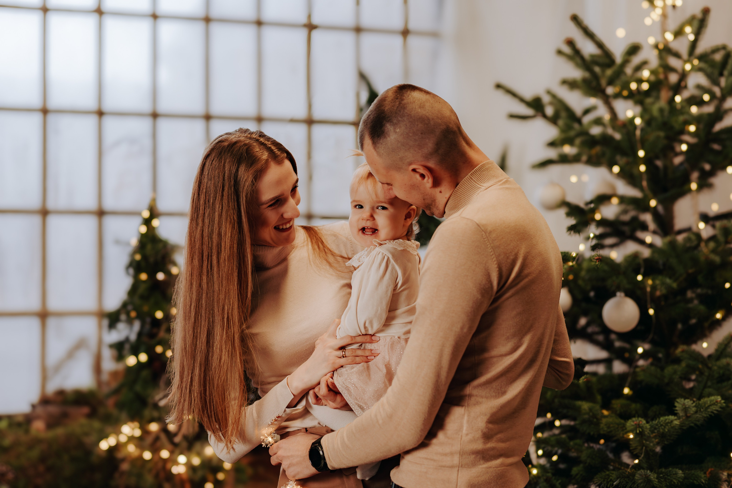 Minimalistyczne sesje świąteczne. Fotograf ślubny & lifestyle Gdańsk, Karolina Baczewska