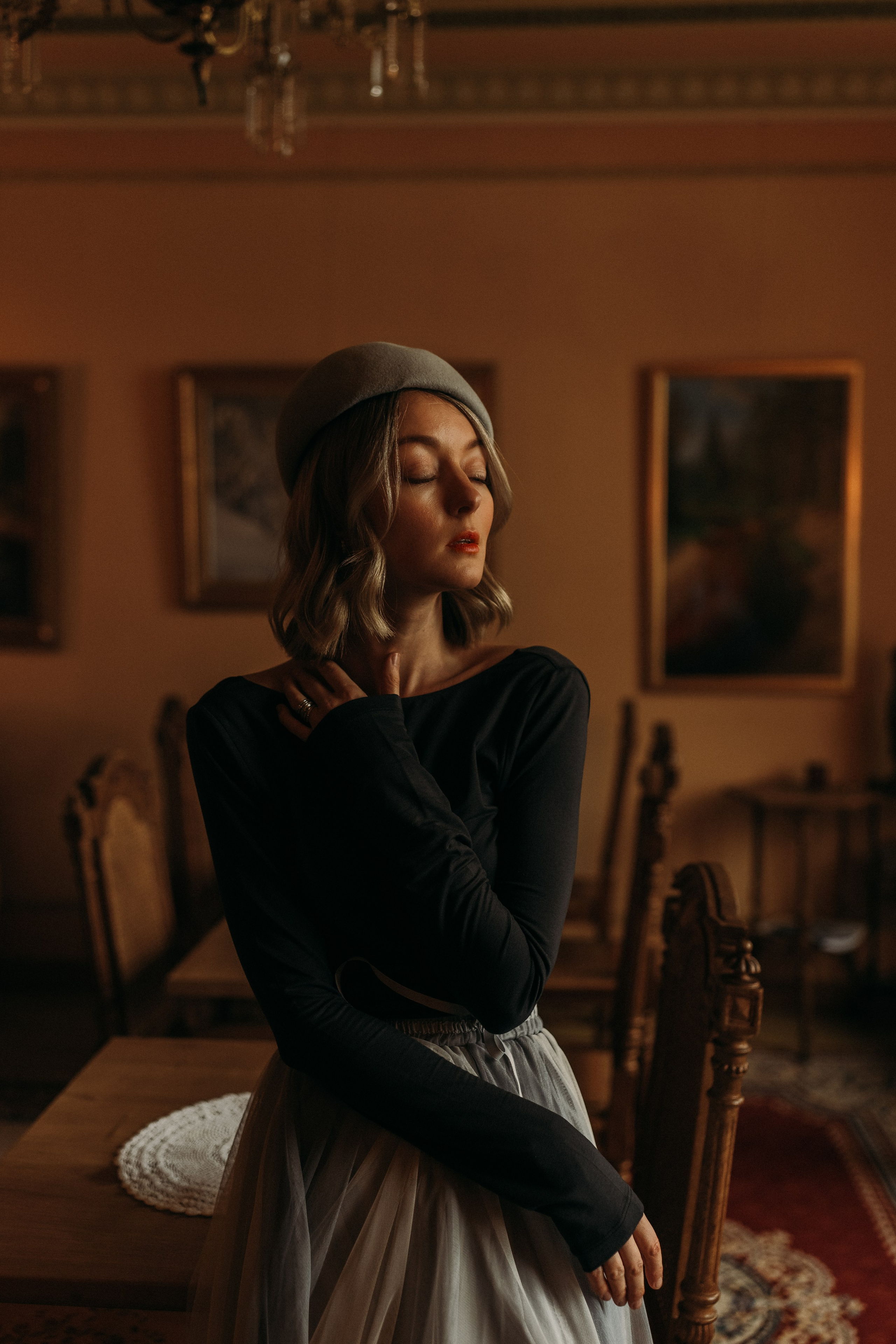 Woman phoshoot. Wedding and portrait photographer in Helsinki Vickan O