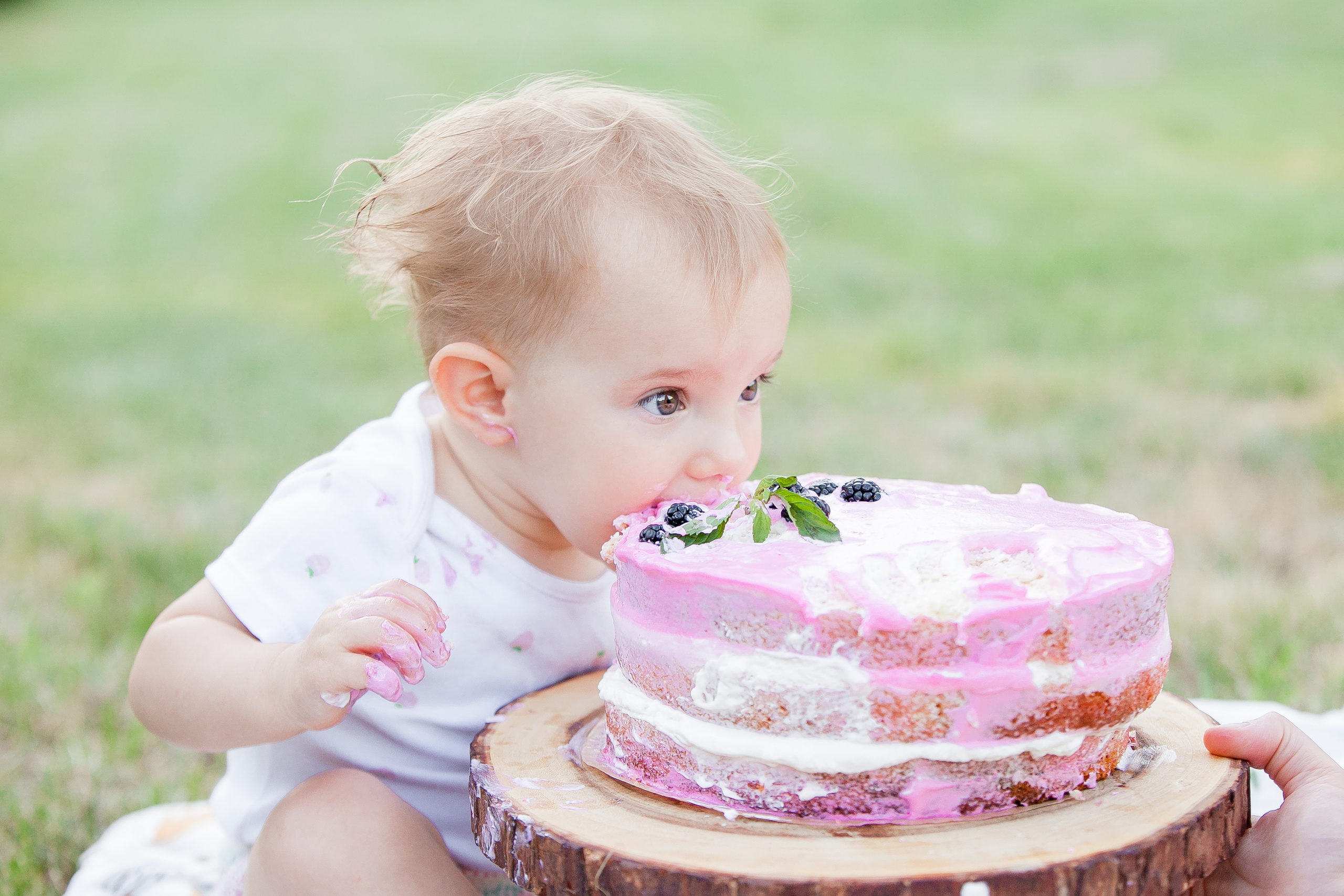 Newborn and Kids. Iurkovski PHOTOGRAPHY in Europe. Luxury destination weddings and events