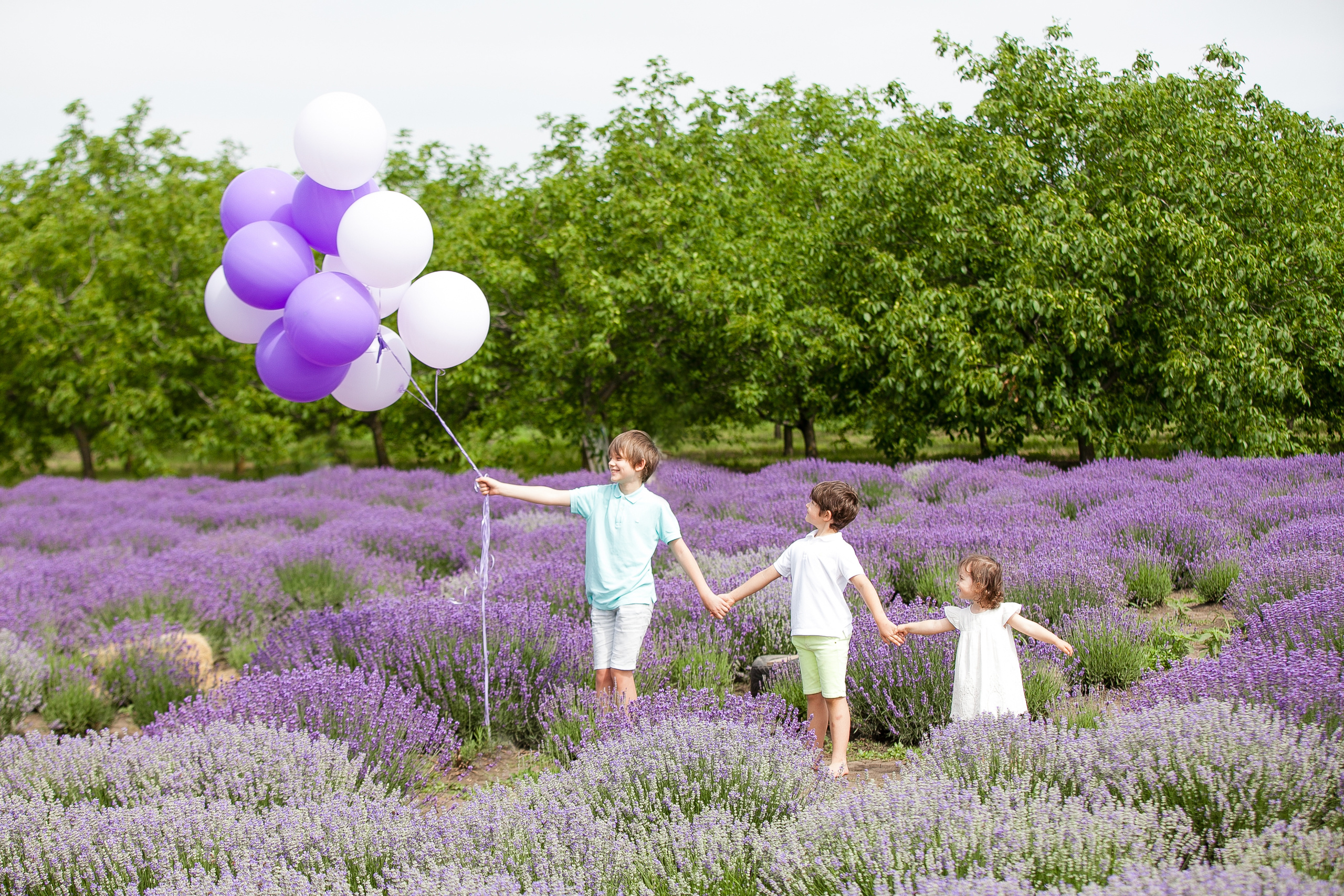 Newborn and Kids. Iurkovski PHOTOGRAPHY in Europe. Luxury destination weddings and events