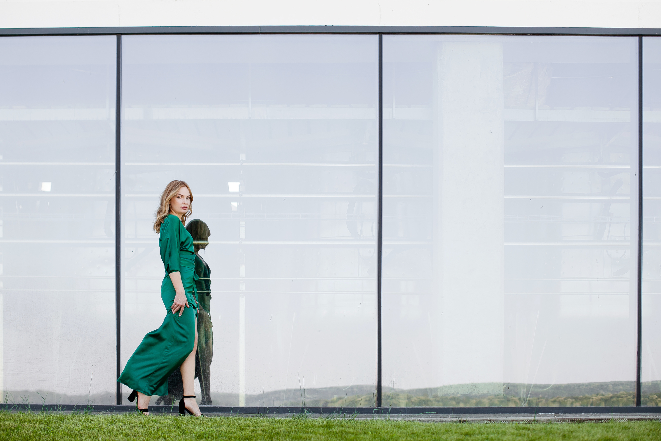 Lady. Iurkovski PHOTOGRAPHY in Europe. Luxury destination weddings and events