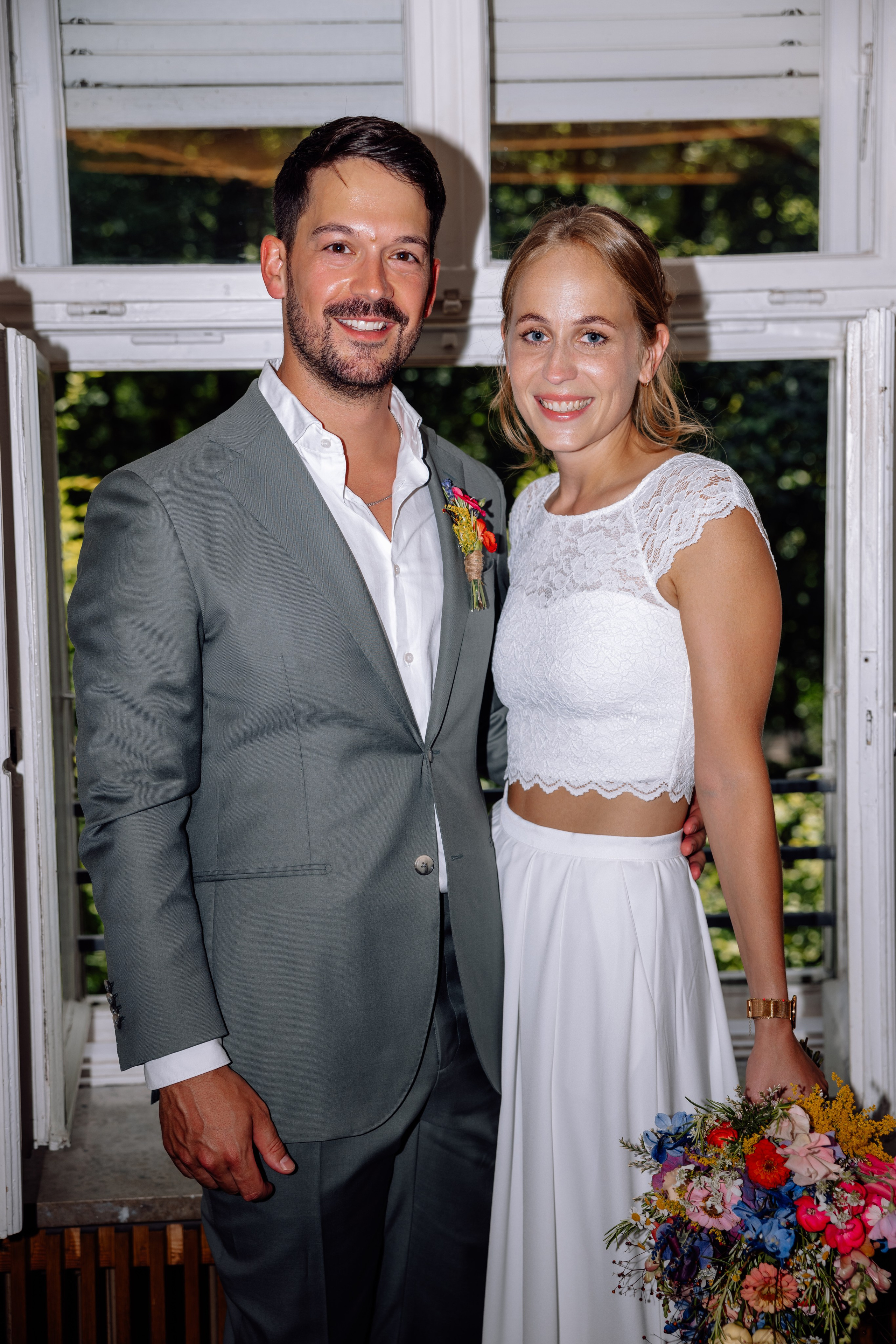 Sommerliche Hochzeitsfotos im Standesamt Mandlstraße & Schwabing. Hochzeitsfotograf München Taufe Familienfotograf Tanja Mauke