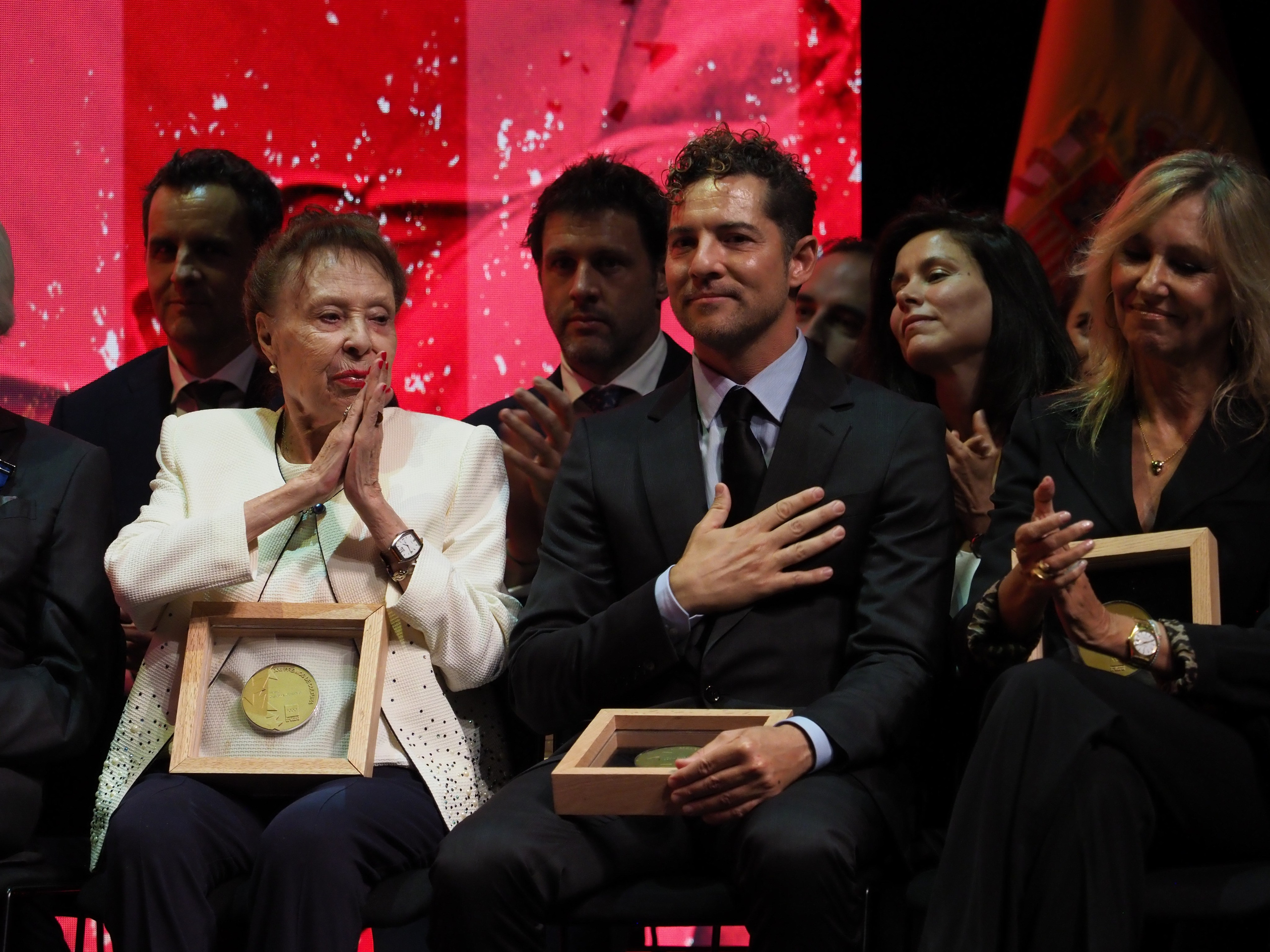 Fotógrafa de Periodismo y Documentación, Teatro, Cine, Shooting para Modelos, Bodas, Bautizos, Comuniones, Familia y Eventos