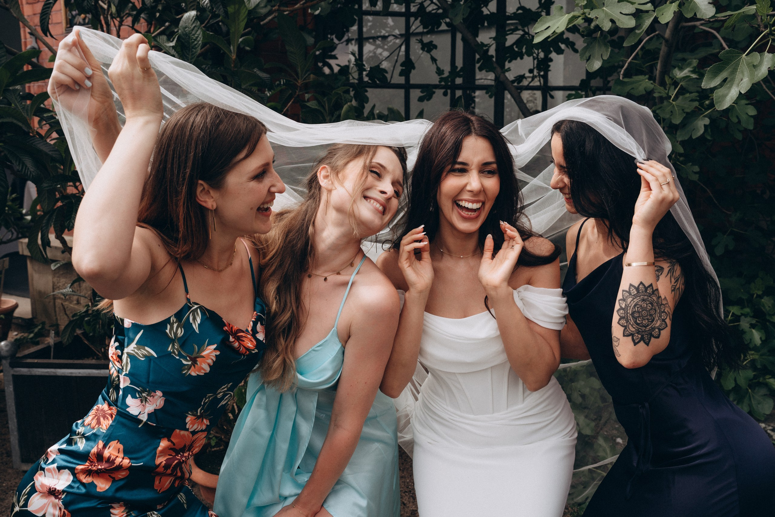 Hochzeitsfotos. Fotografie und Henna Kunst in Köln — Sylvette Loda