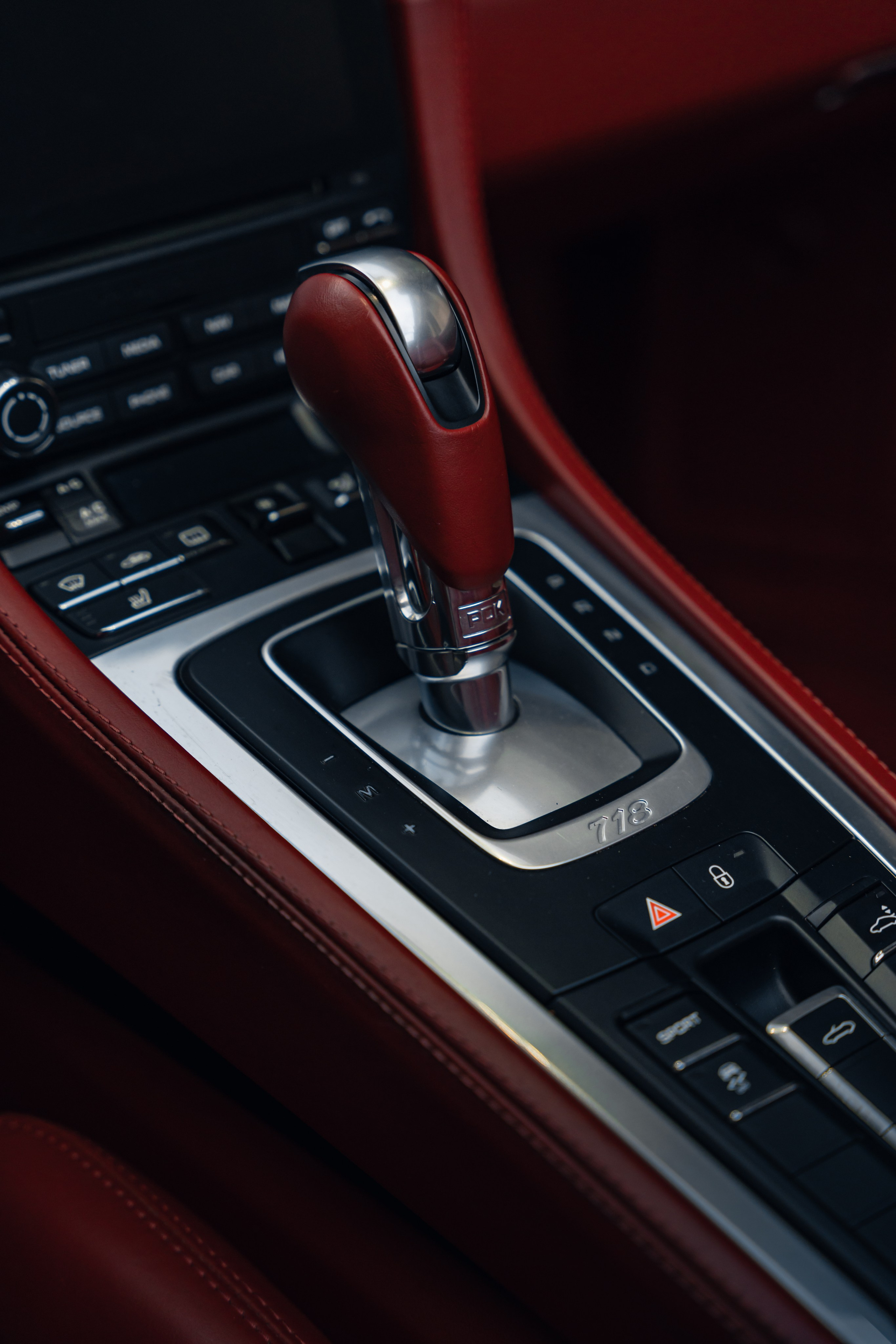 Porsche 718 Boxster. Photographer in Paris — Vitalii Motruk