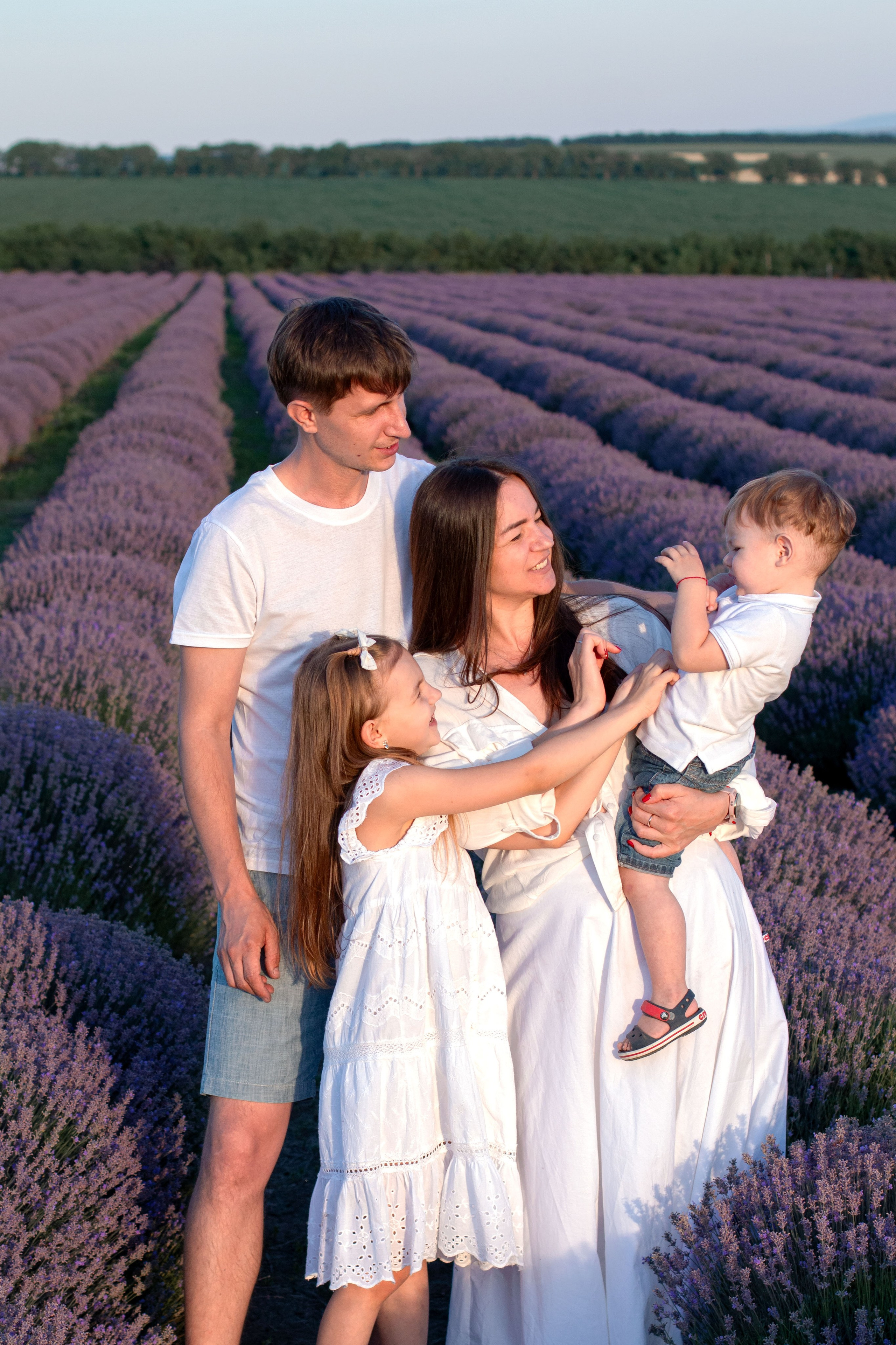 Лаванда. Детский и семейный фотограф в г. Бельцы
