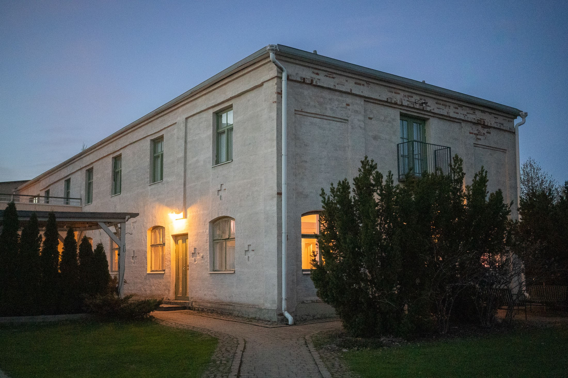 L&J, Pyhän Laurin kirkko/wanha Bäckby