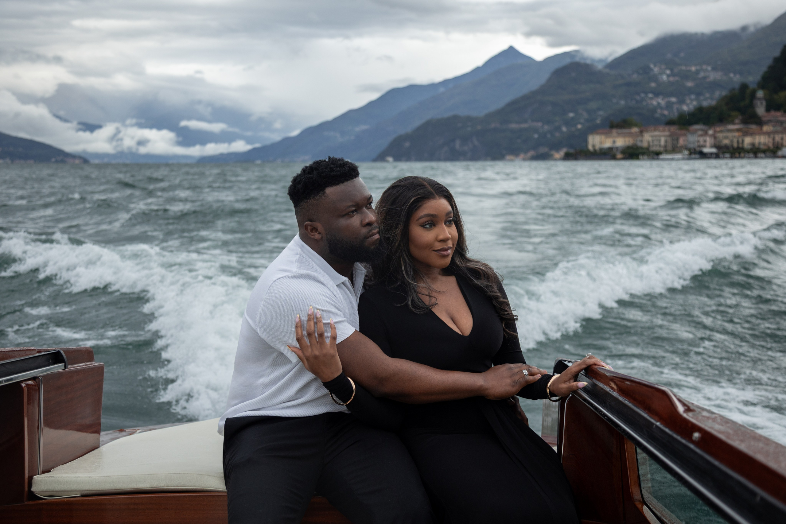 Varenna boat tour. Photographer in Milan |Mila Pro Photo