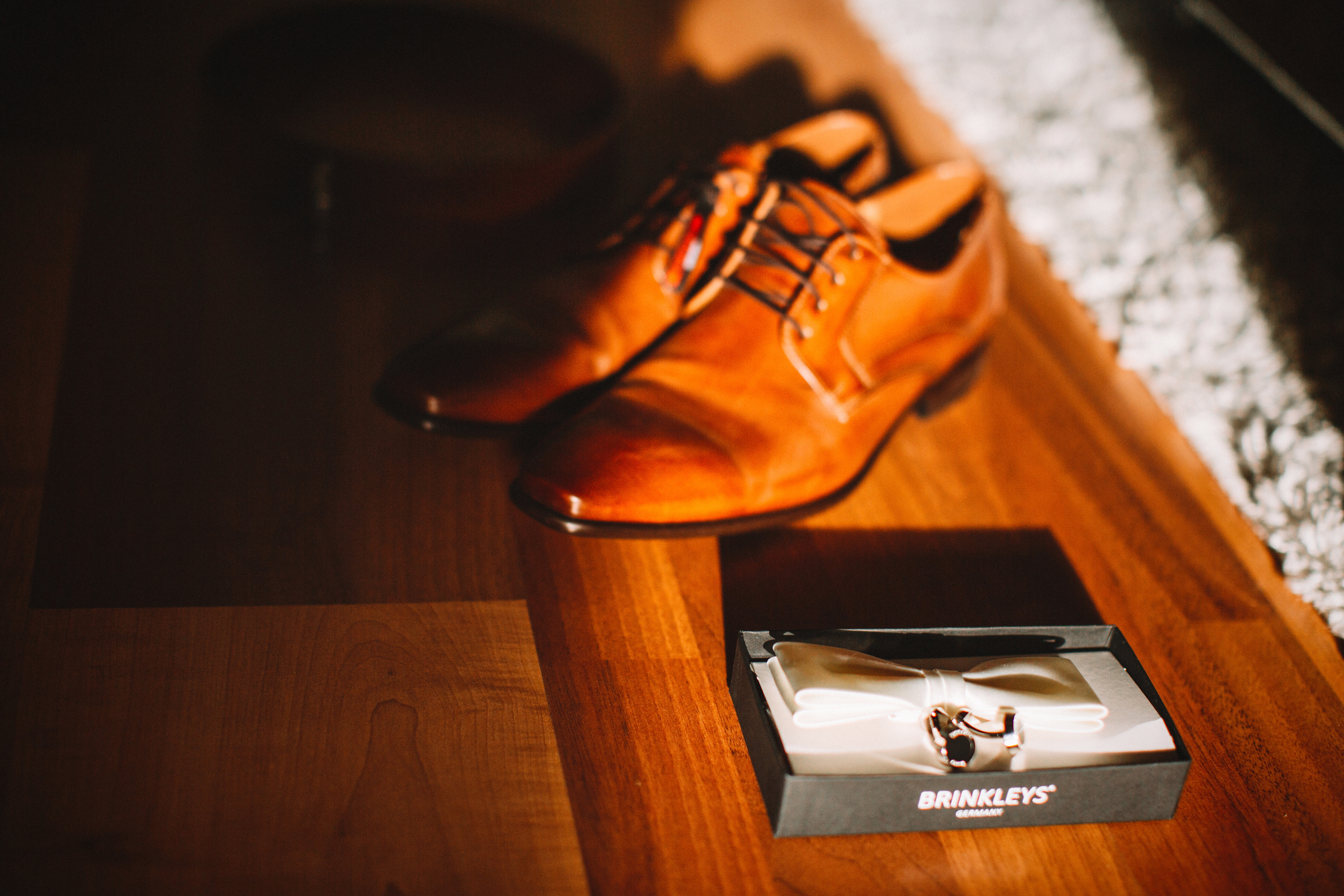 Waldemar + Isabell. Khanoff Production Studio