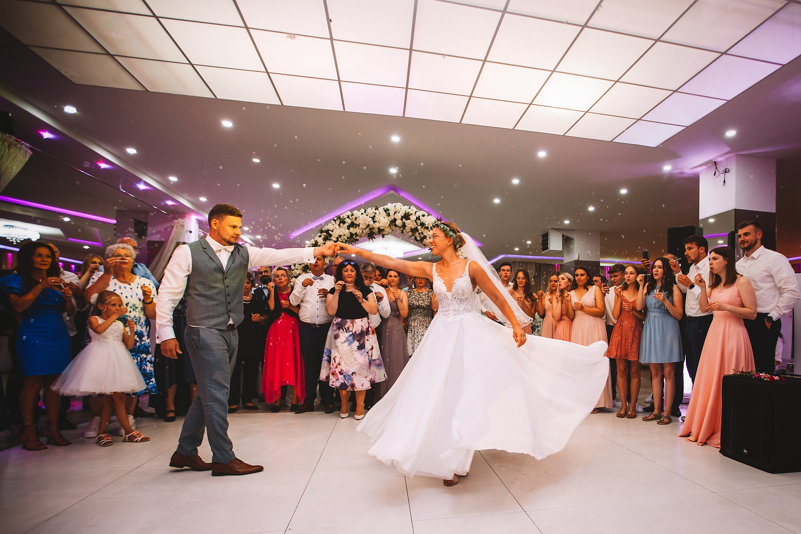 Waldemar + Isabell. Khanoff Production Studio