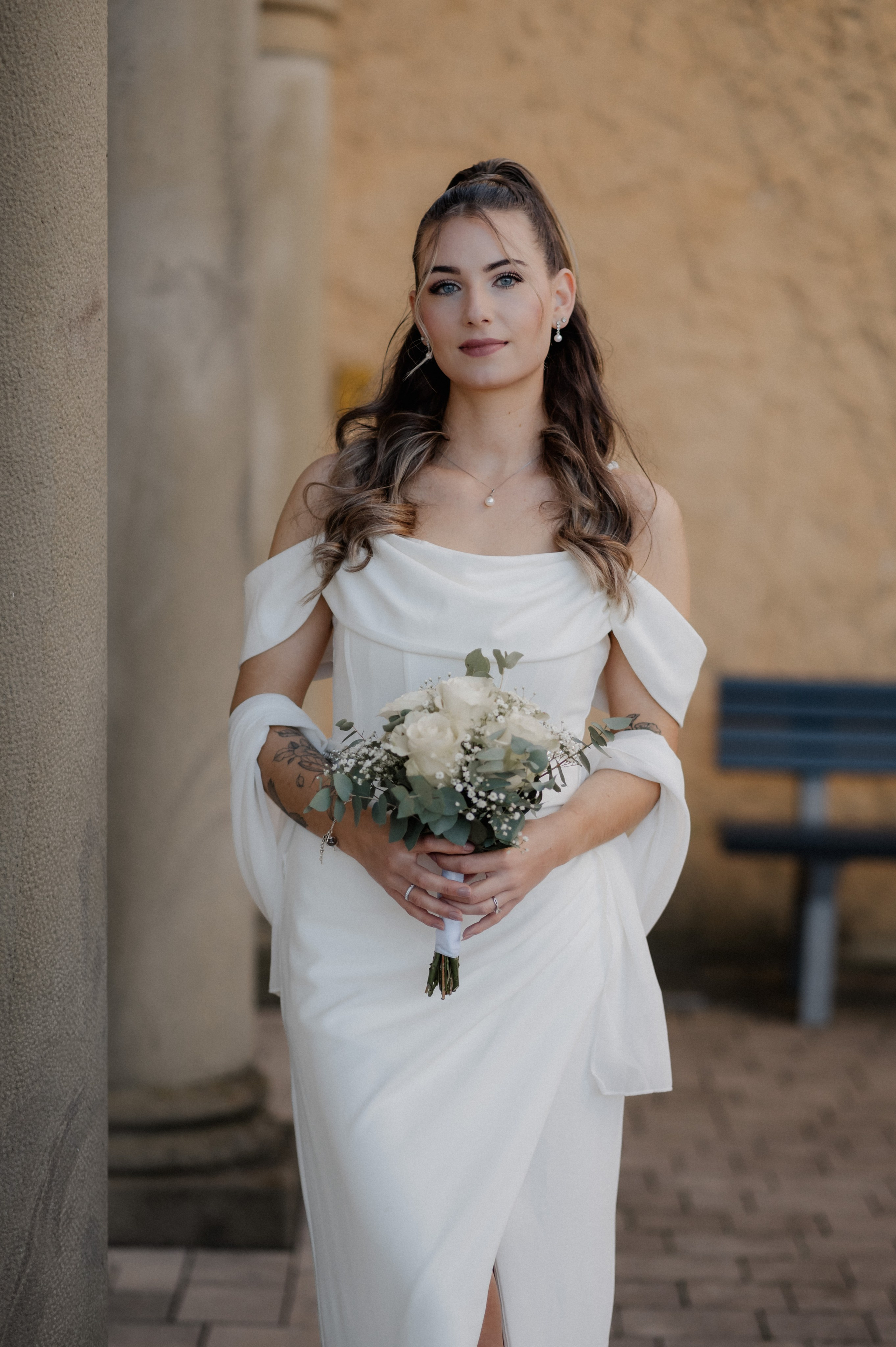 CIVIL WEDDING IN STADTSCHLOSS IN HERRIEDEN. Photographer in Nuremberg Irina Mehnert from Ansbach