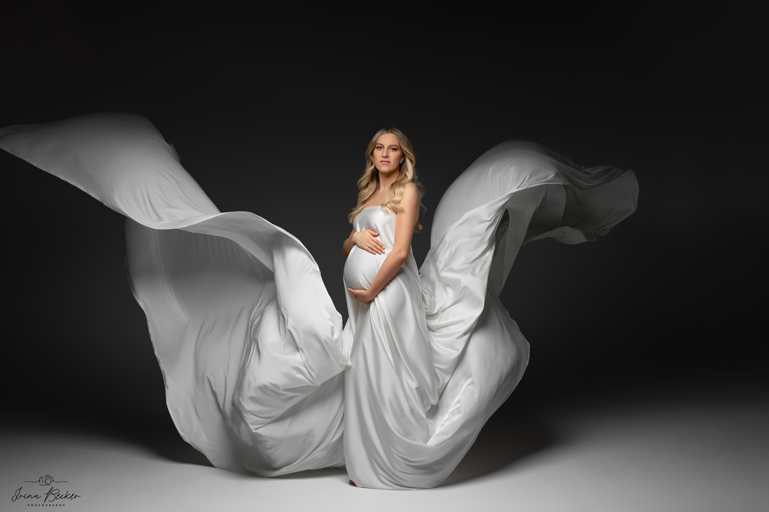 Schwanger Ulm, Schwanger Memmingen, Schwangerschaftsshooting Neu-Ulm, schwangerschaftsshooting ulm, schwangerschaftsshooting Göppingen, schwangerschaftsshooting Tübingen, schwangerschaftsshooting Reutlingen, schwangerschaftsshooting stuttgart, schwangerschaftsshooting Unter Teck, schwangerschaftsshooting Günzburg, schwangerschaftsshooting biberach an der Riss, schwangerschaftsshooting Münsingen, babybauch shooting ulm, babybauch shooting Göppingen, babybauch shooting Metzingen, babybauch shooting Neu-Ulm, babybauch shooting Stuttgart, babybauch shooting Münsingen, babybauch shooting Alb-Donau-Kreis, babybauch shooting  Bad Waldsee, babybauch shooting Laupheim, babybauch shooting Langenau, Geburt Ulm, Geburt Göppingen, Geburt Memmingen, Fotograf Ulm, Fotograf Stuttgart, Fotograf Memmingen, Fotograf Neu-Ulm, Fotograf Reutlingen, Fotograf Günzburg, Fotograf Tübingen, Fotograf Münsingen, Fotograf Ehingen, Studio Ulm, Studio Ehingen, Studio Stuttgart