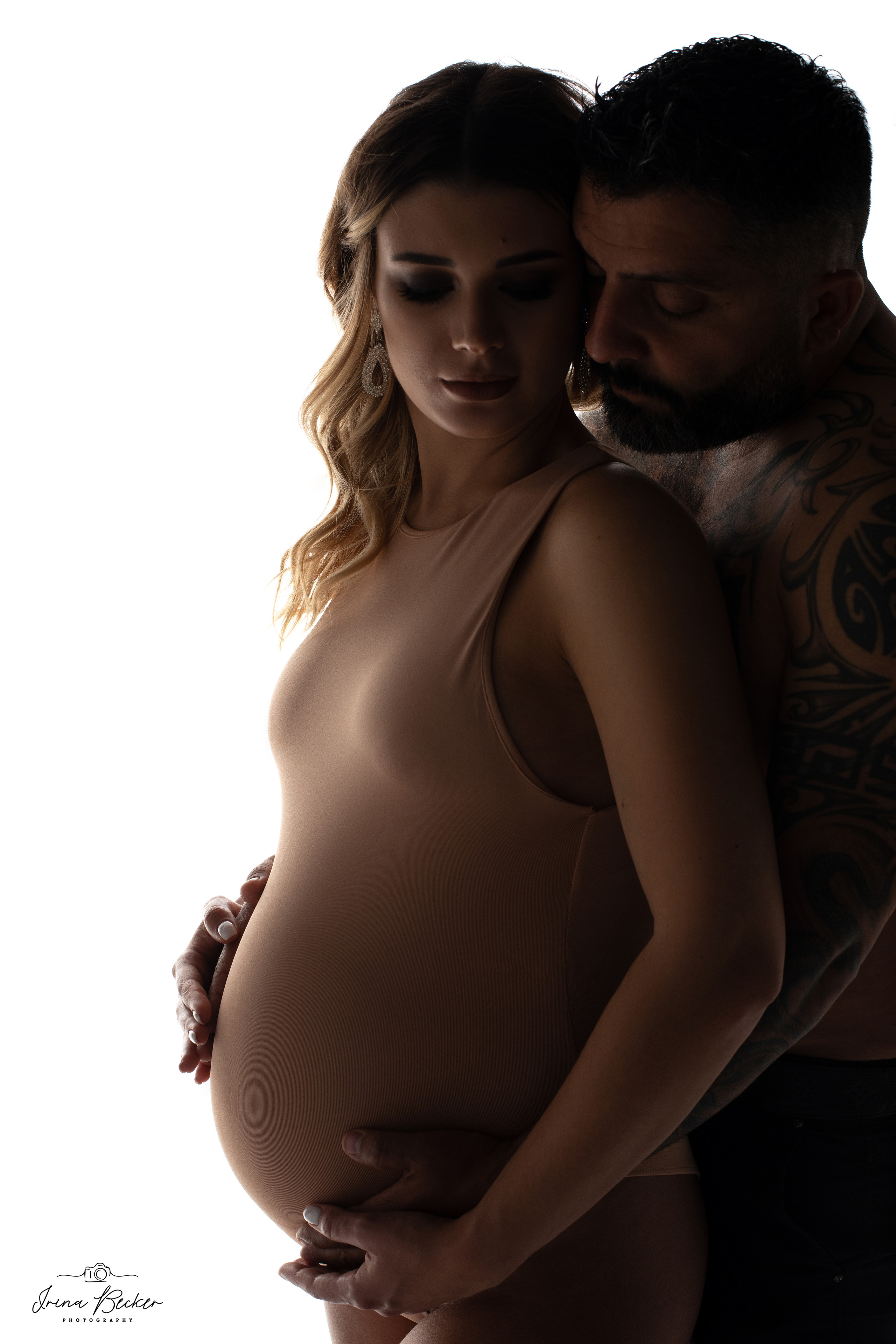 Schwanger Ulm; schwanger Memmingen; Schwangerschaftsshooting Neu-Ulm; schwangerschaftsshooting ulm; schwangerschaftsshooting Göppingen; schwangerschaftsshooting Tübingen; schwangerschaftsshooting Reutlingen; schwangerschaftsshooting stuttgart; schwangerschaftsshooting Unter Teck; schwangerschaftsshooting Günzburg; schwangerschaftsshooting biberach an der Riss; schwangerschaftsshooting Münsingen; babybauch shooting ulm; babybauch shooting Göppingen; babybauch shooting Metzingen; babybauch shooting Neu-Ulm; babybauch shooting Stuttgart; babybauch shooting Münsingen; babybauch shooting Alb-Donau-Kreis; babybauch shooting Bad Waldsee; babybauch shooting Laupheim; babybauch shooting Langenau; Geburt Ulm; Geburt Göppingen; Geburt Memmingen; Fotograf Ulm; Fotograf Stuttgart; Fotograf Memmingen; Fotograf Neu-Ulm; Fotograf Reutlingen; Fotograf Günzburg; Fotograf Tübingen; Fotograf Münsingen; Fotograf Ehingen; Studio Ulm; Studio Ehingen; Studio Stuttgart,babybauchfotografie Ulm, babybauchfotografie Stuttgart, babybauchfotografie Göppingen, babybauchfotografie Neu-Ulm