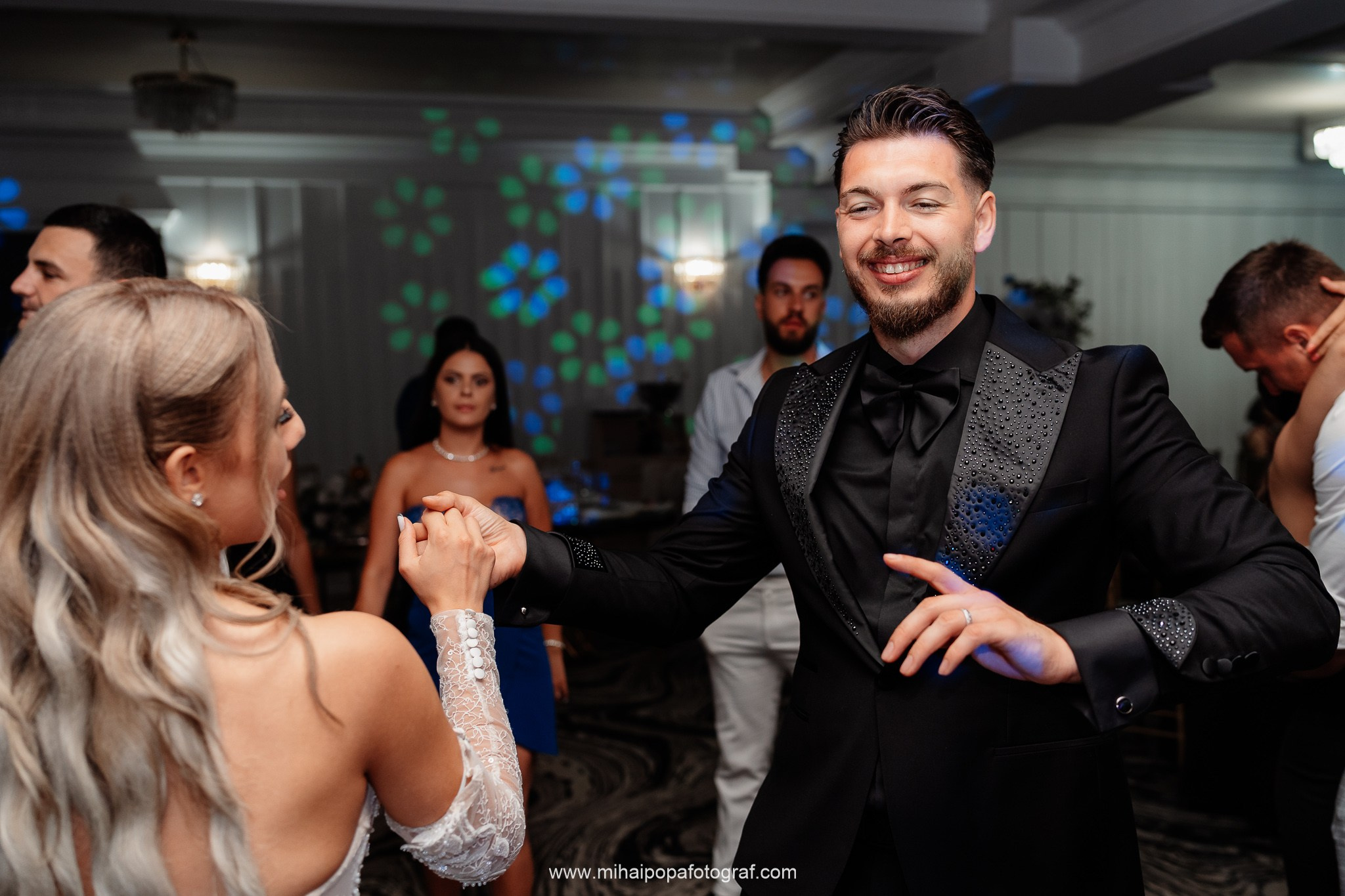 Fotograf de nuntă în Râmnicu Vâlcea | Mihai Popa Fotograf. Fotograf Nuntă & Botez București - Mihai Popa | Dincolo de oameni, imortalizez emoții!