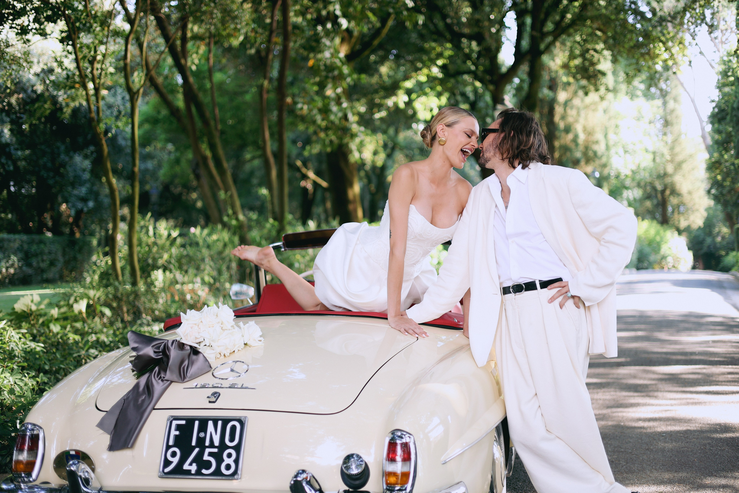 Vintage car wedding Tuscany