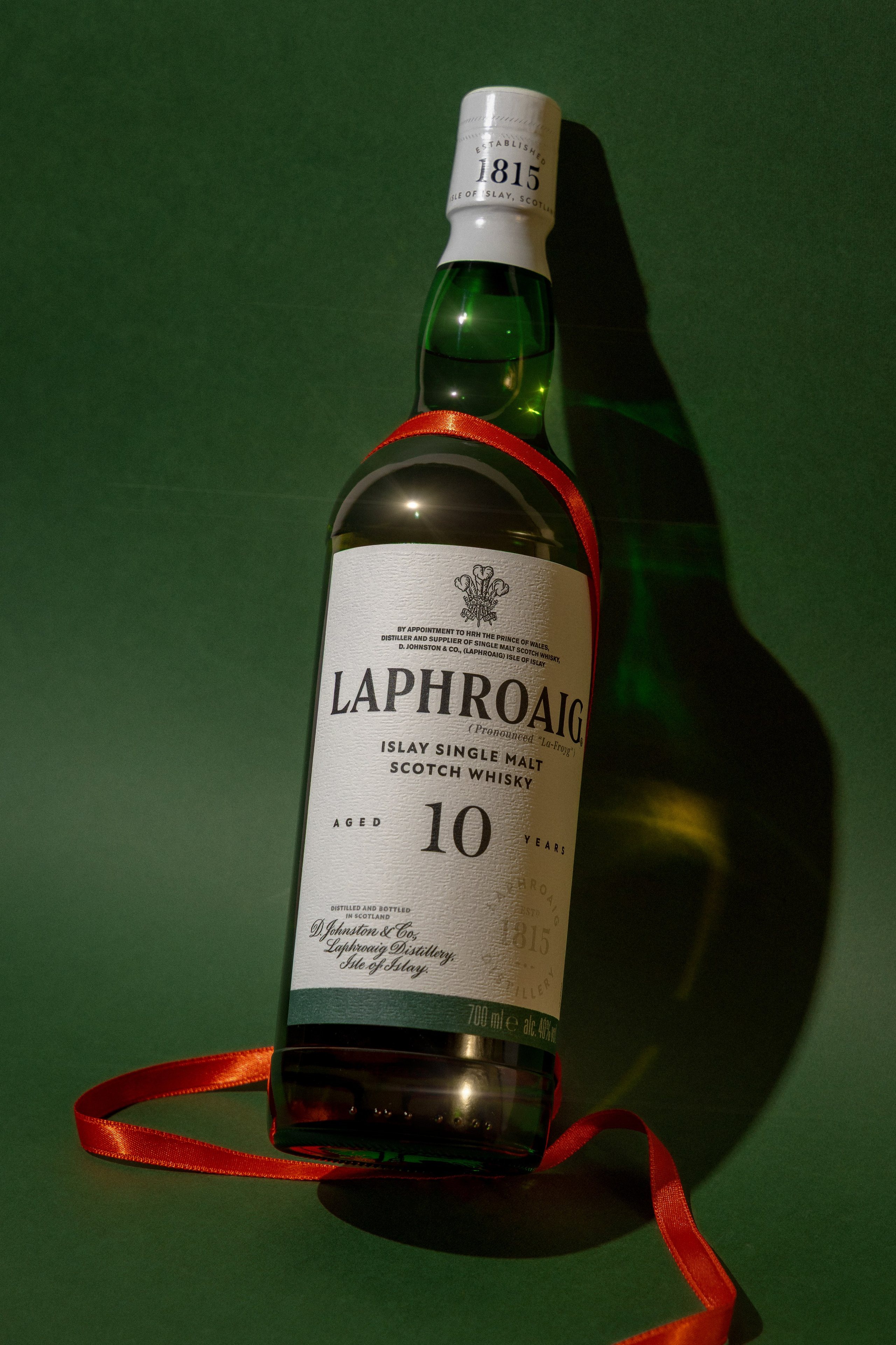 Dmitrii Cretu l Commercial & Product Photography