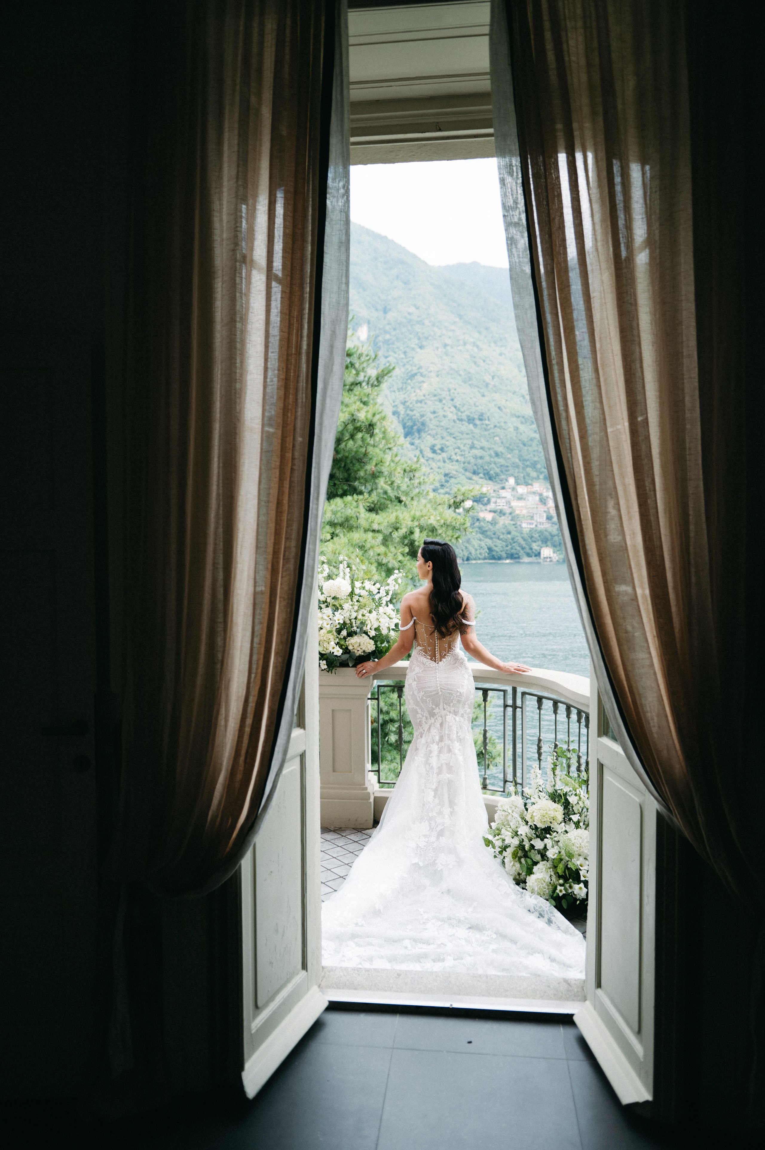 Lake Como wedding. Lake Como Photographer — Proposal | Wedding | Elopement