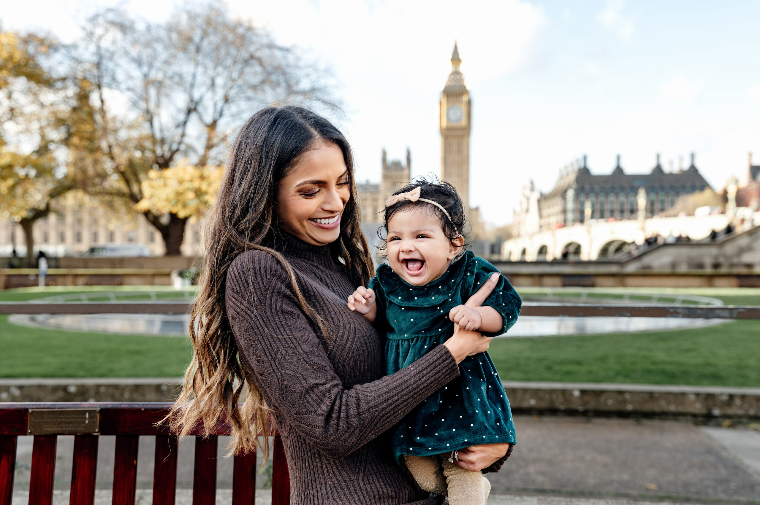 Westminster Kevin&Trisha with baby. FAMILY AND WEDDING PHOTOGRAPHER IN LONDON MARINA RIVA