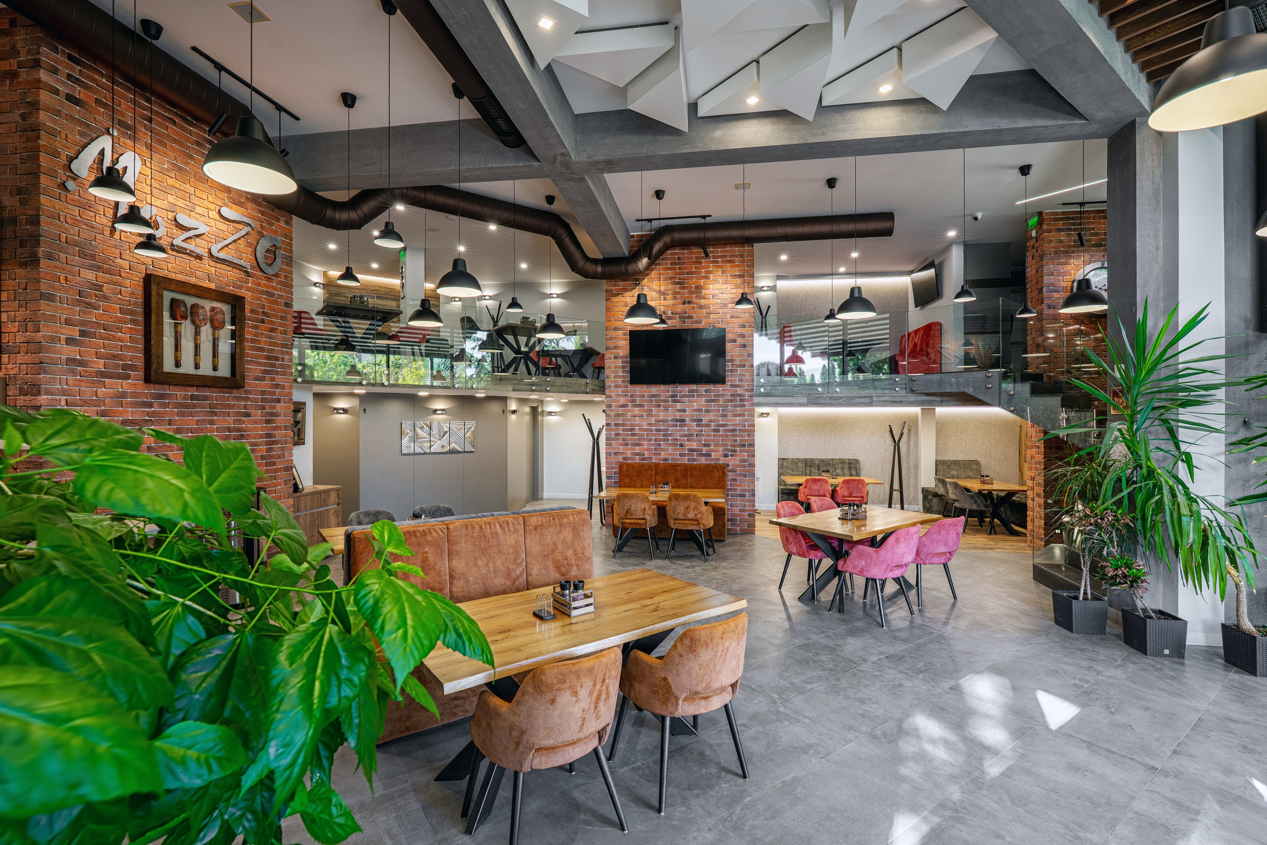 MOZZO. Професионален фотограф в Пловдив и областта