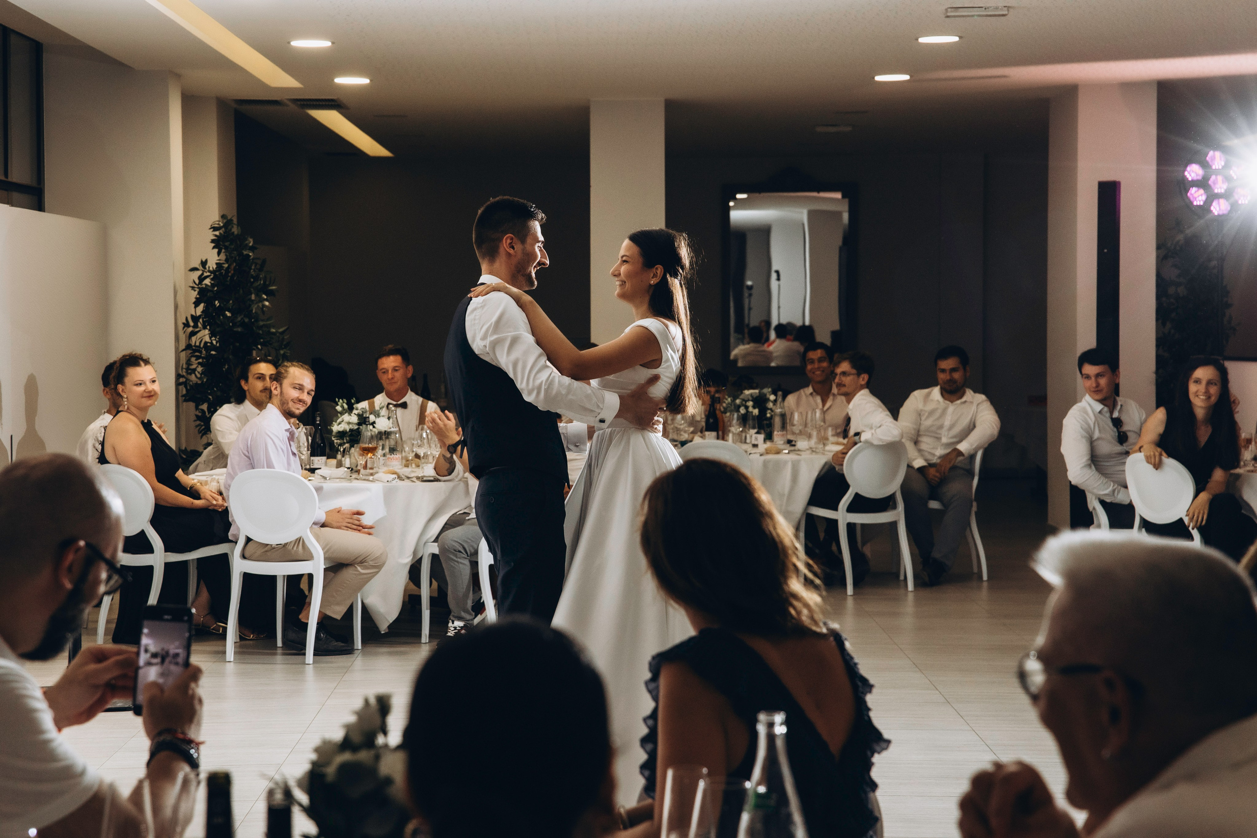Wedding in Domaine De Montcausson. Eugenie Smirnova — wedding, corporate and lifestyle photographer in Toulouse and Southwest France