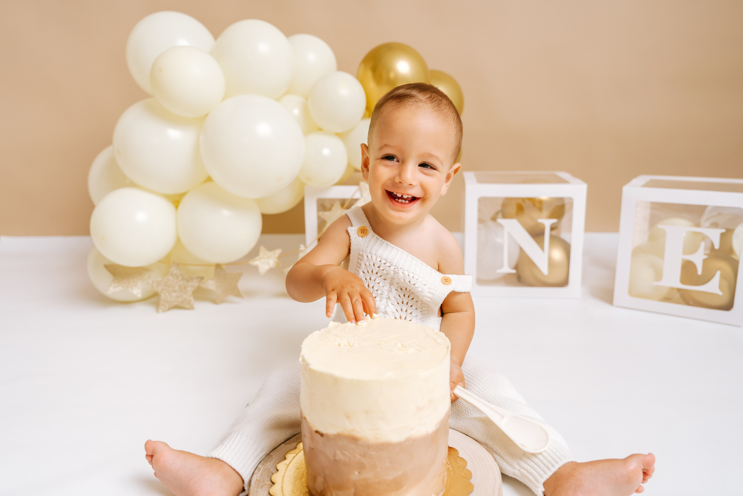 Smash cake. Svitlana Miahka fotografa a Genova