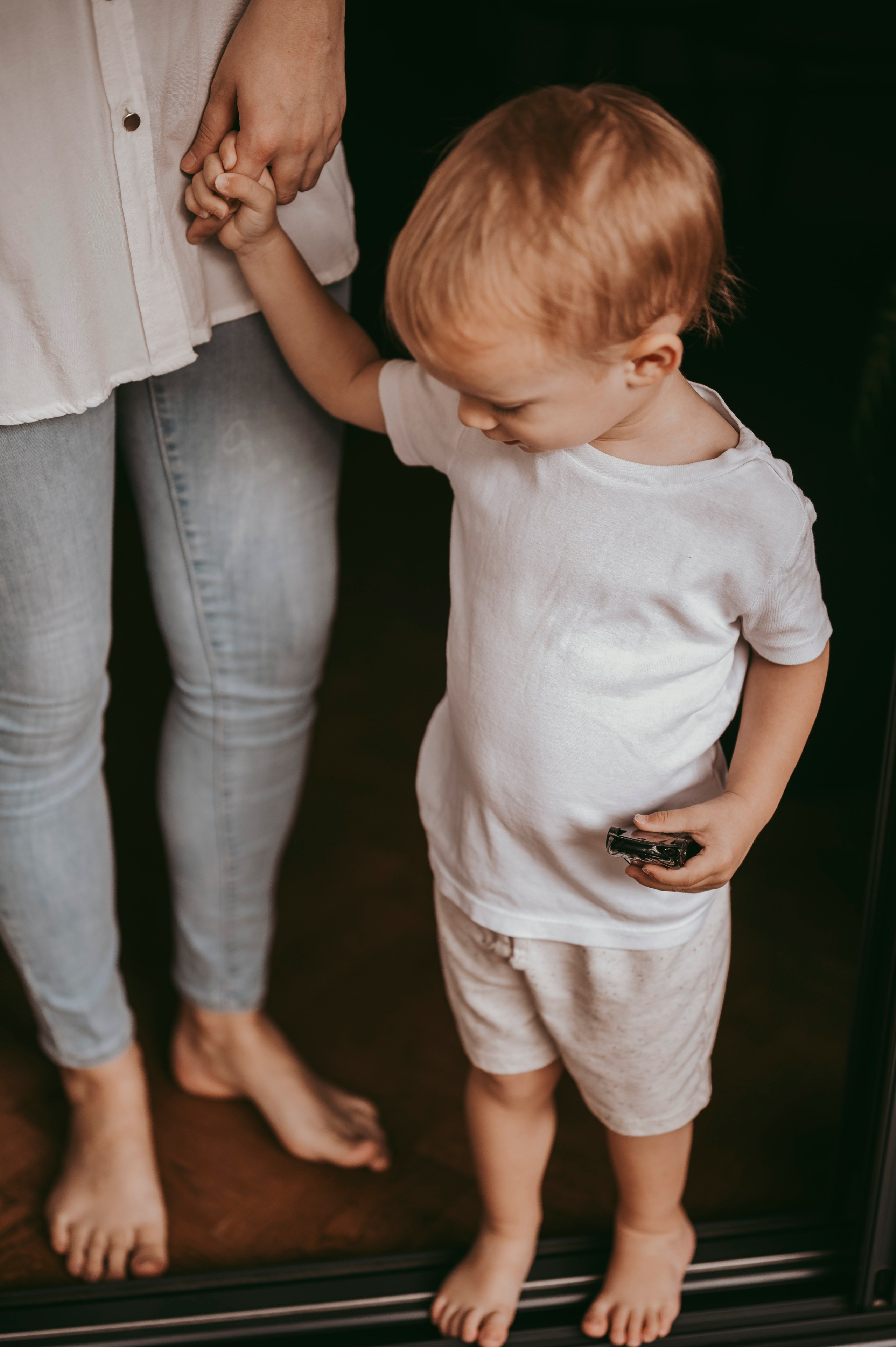 Sonja, Nikola, Lazar i Luka / porodicno fotografisanje kod kuce. Deciji i porodicni fotograf u Beogradu Oksana Skendzic