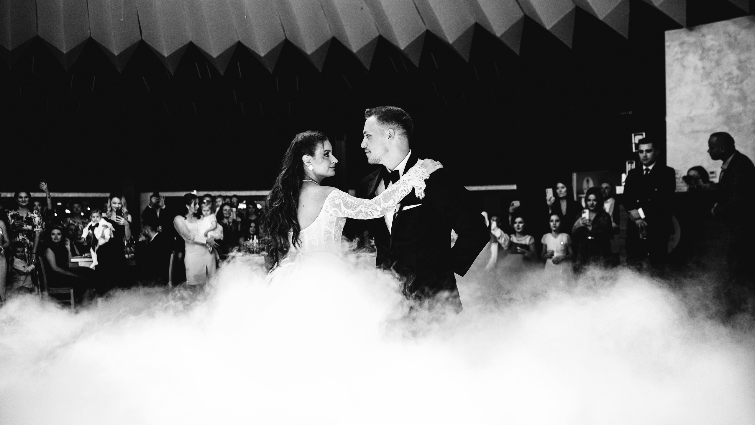 🤎 E l i s a & O v i d i u — Wedding Day Preview. Wedding & Family Photographer