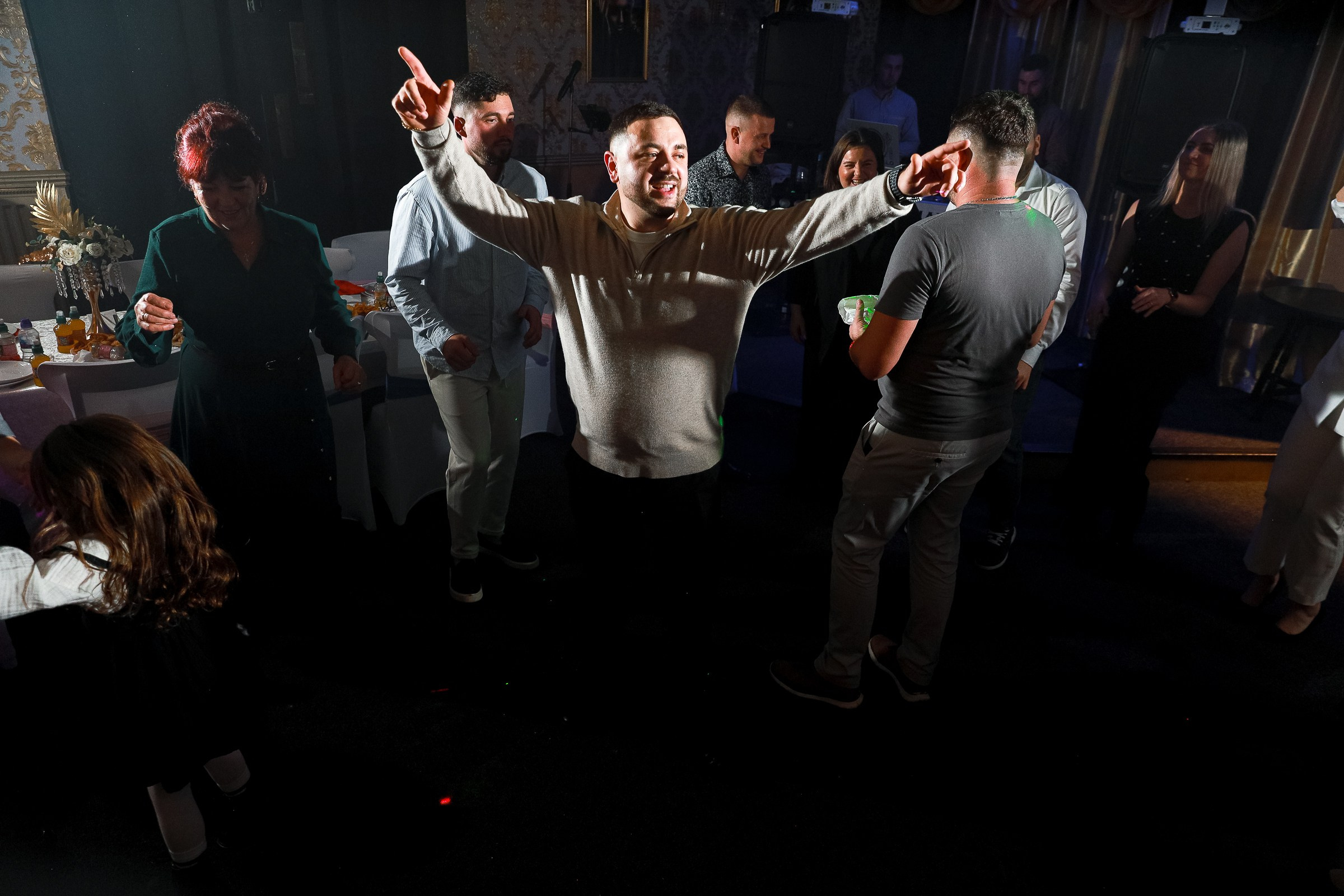 Parties. Https://valphoto.wfolio.pro/