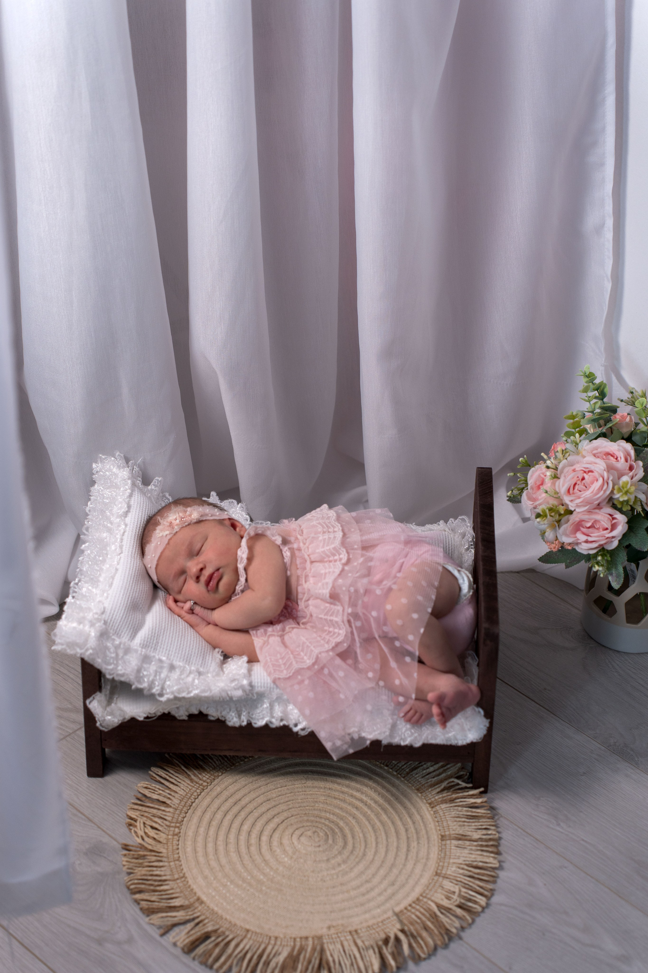 Newborn классическая. Детский и семейный фотограф в г. Бельцы