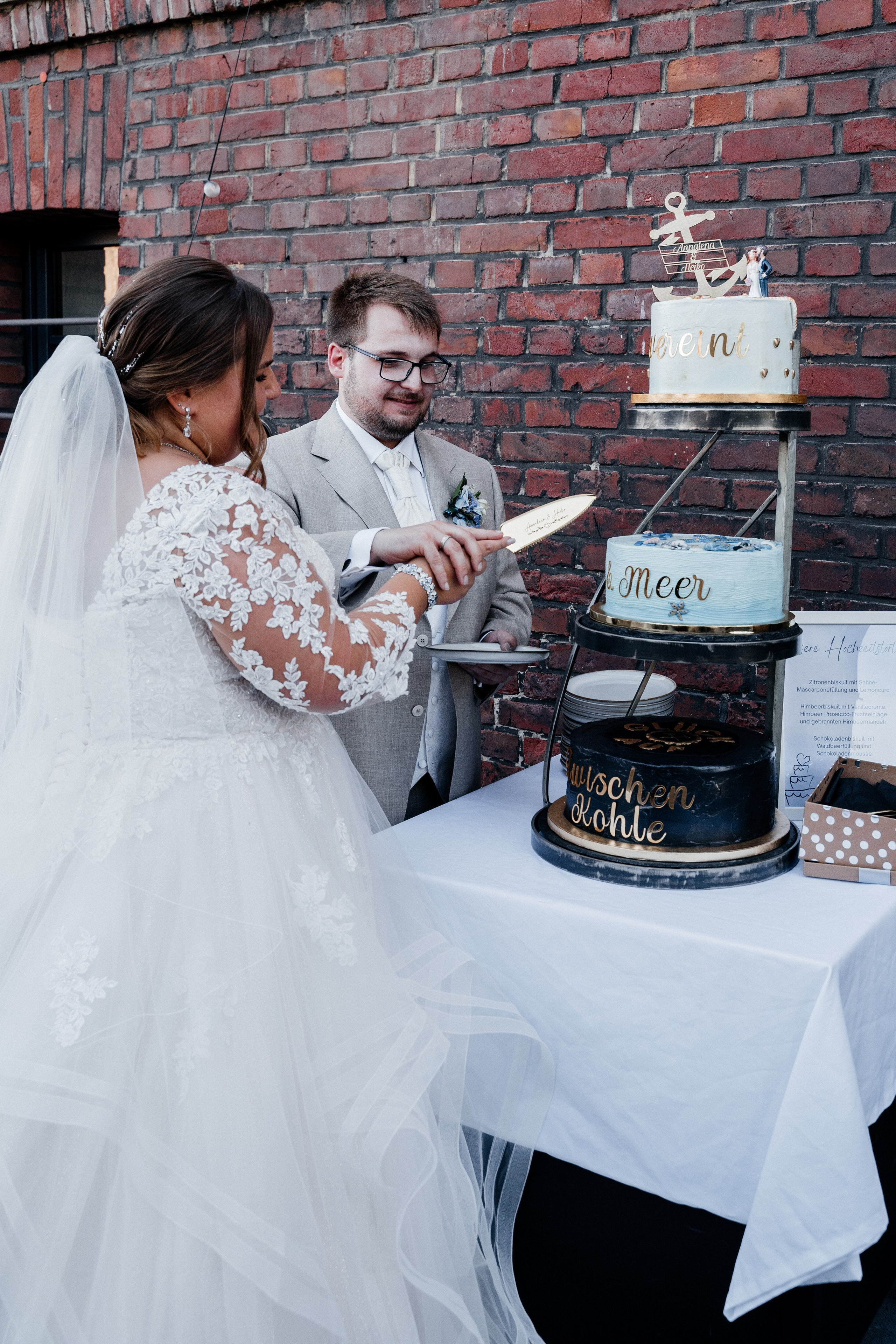 A & H, LUFRE. Wedding Photographer Germany