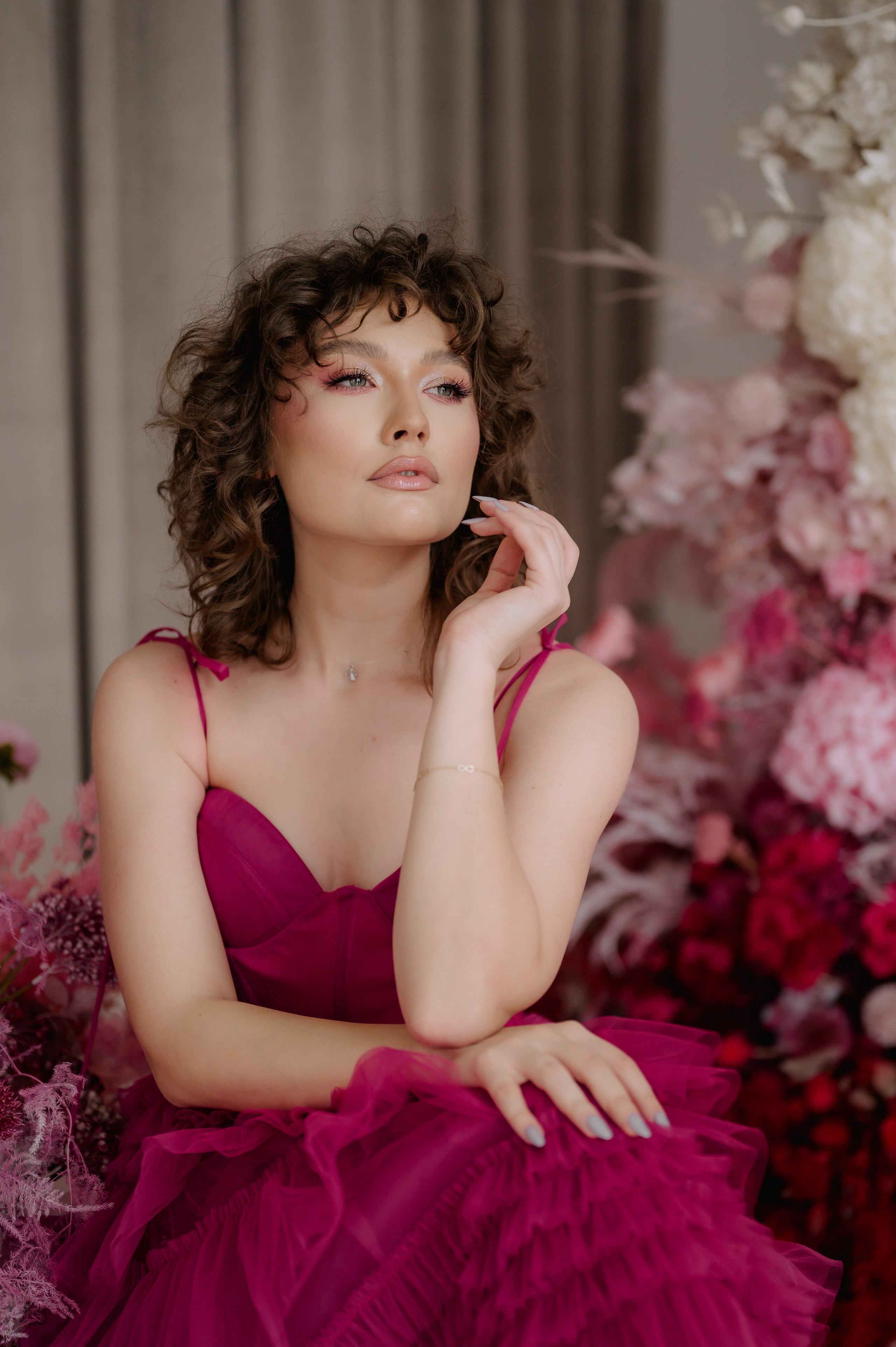 Fotografii in studio. Proud Vision Weddings | Wedding Photography & Film — Servicii profesionale Foto Video Nunta Iasi