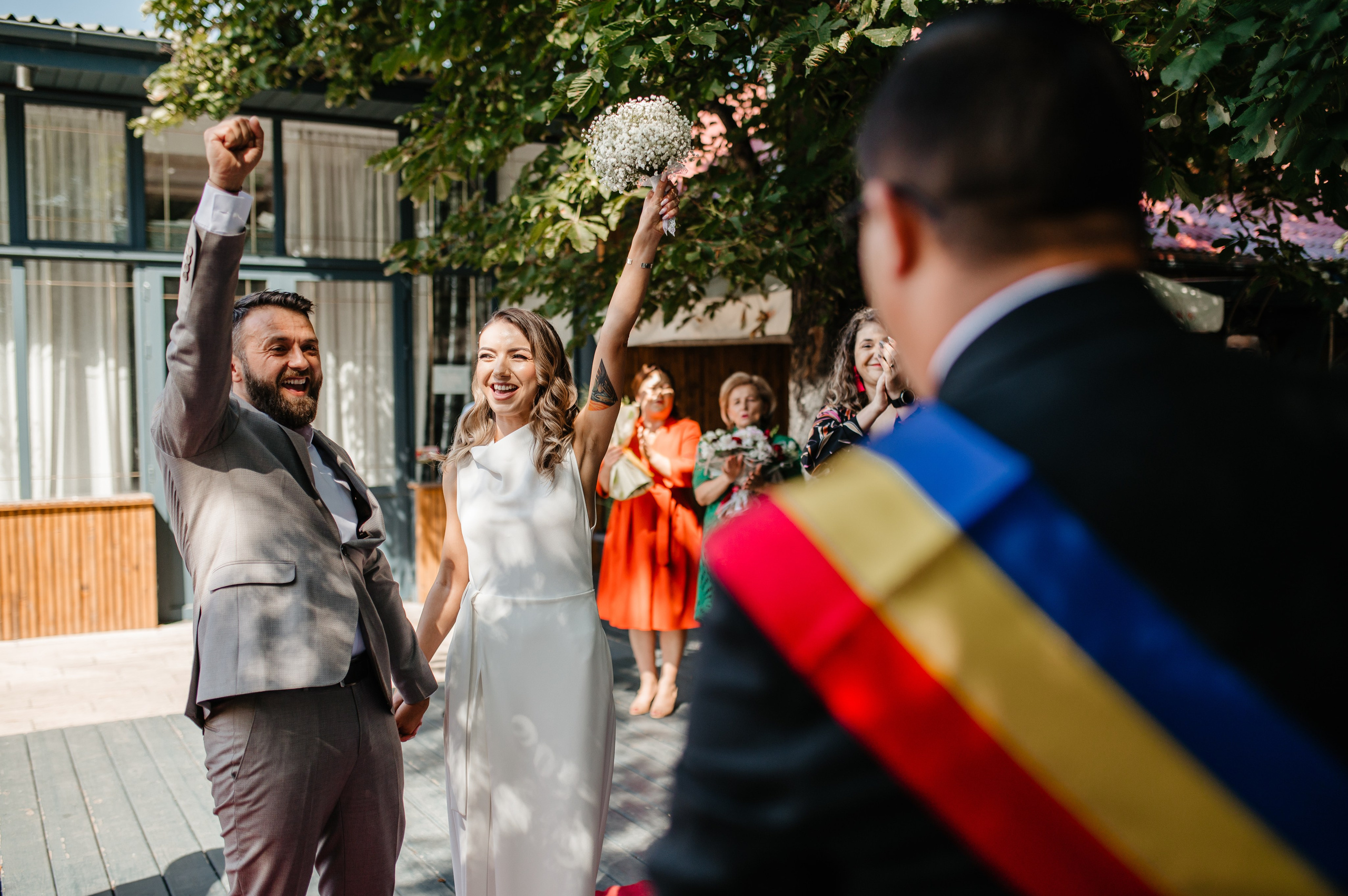 Cununie civila in aer liber si sedinta foto de cuplu. Proud Vision Weddings | Wedding Photography & Film — Servicii profesionale Foto Video Nunta Iasi