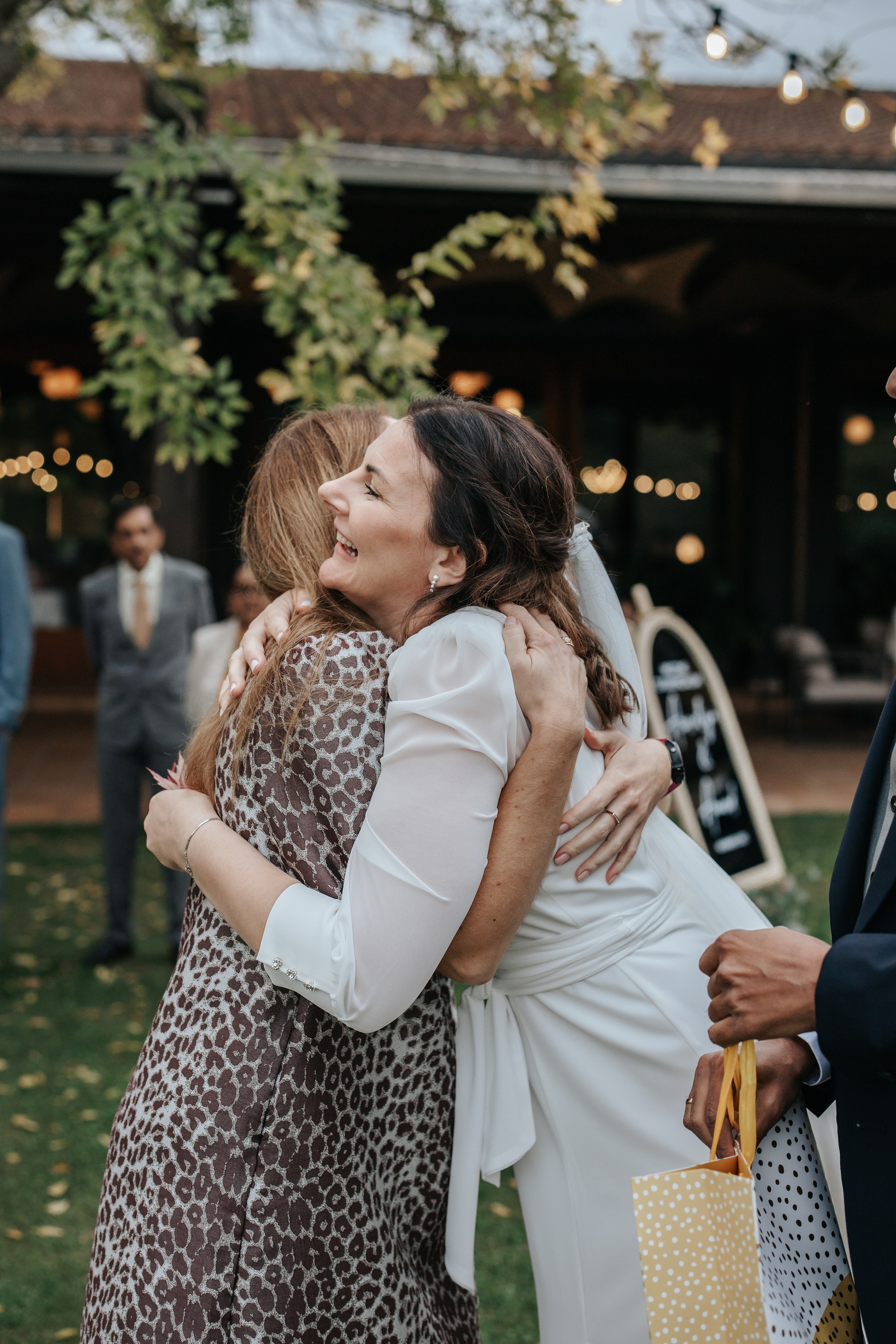 Aurelia+Anand, 02.11.2025, Olot. Fotógrafa de bodas en Cataluña
