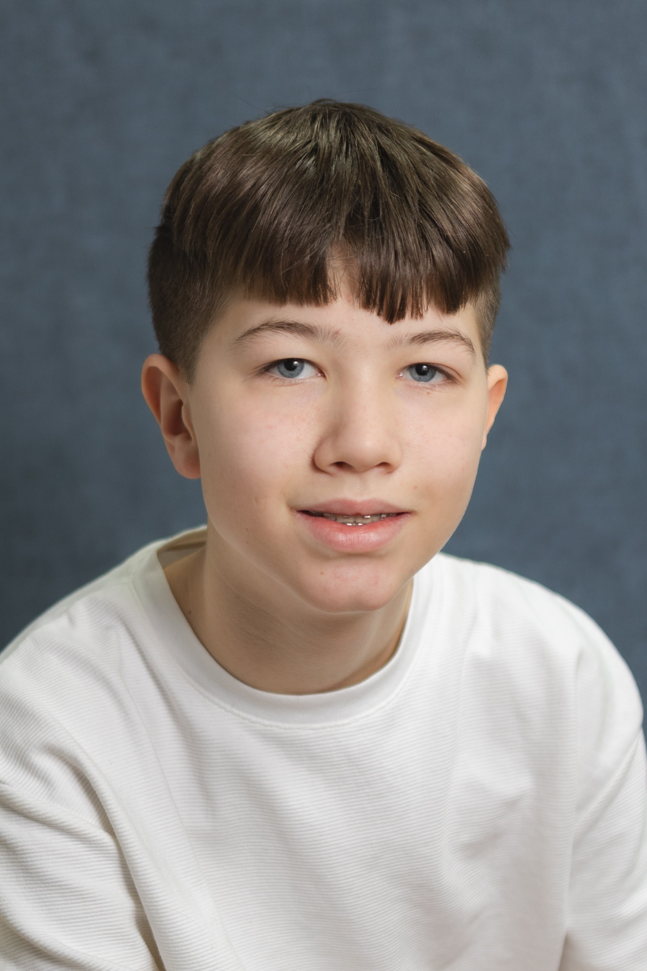 Schüler. Adelya Tomin