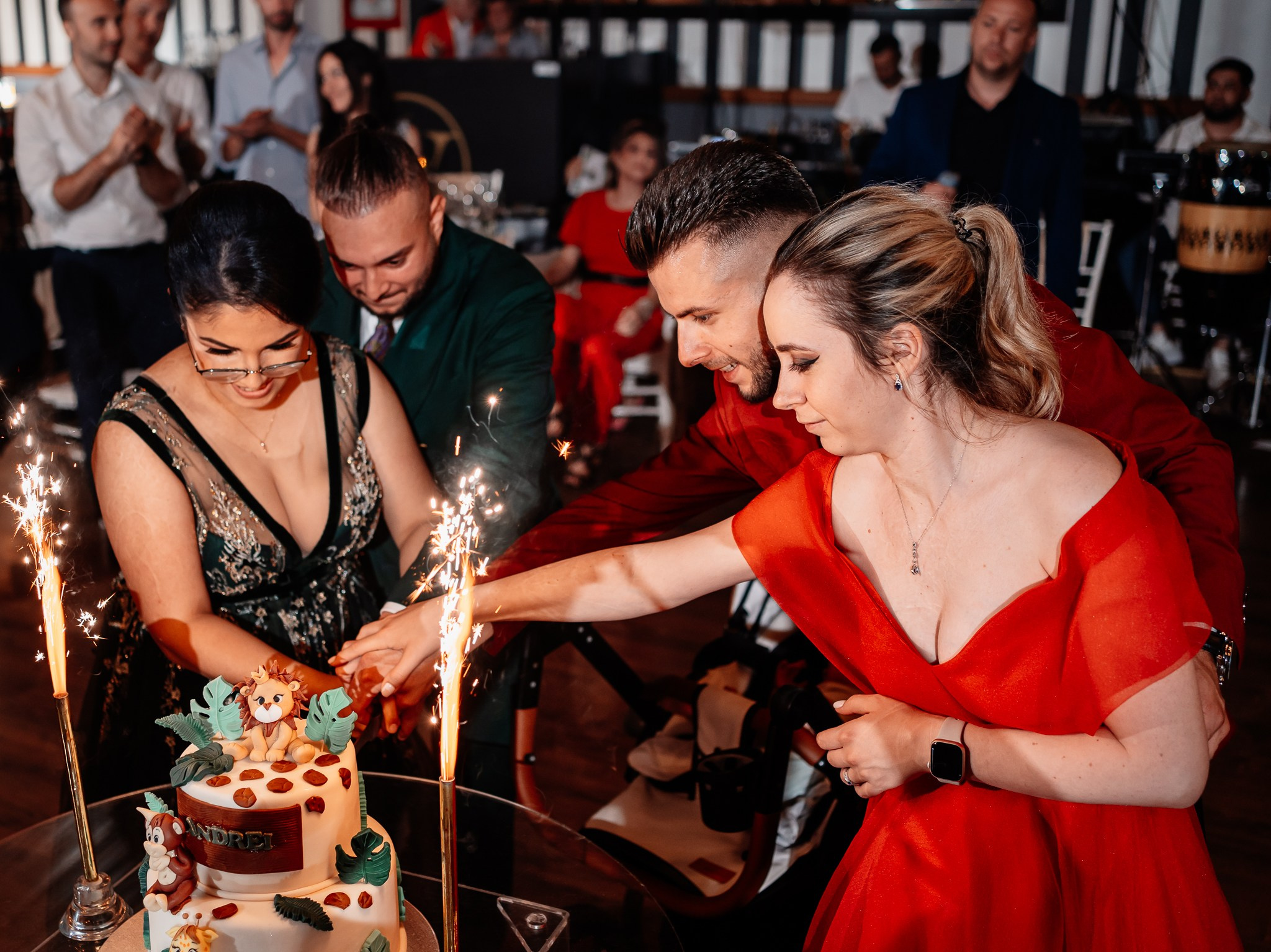 Fotograf de Botez în București- Mihai Popa Fotograf. Fotograf Nuntă & Botez București - Mihai Popa | Dincolo de oameni, imortalizez emoții!