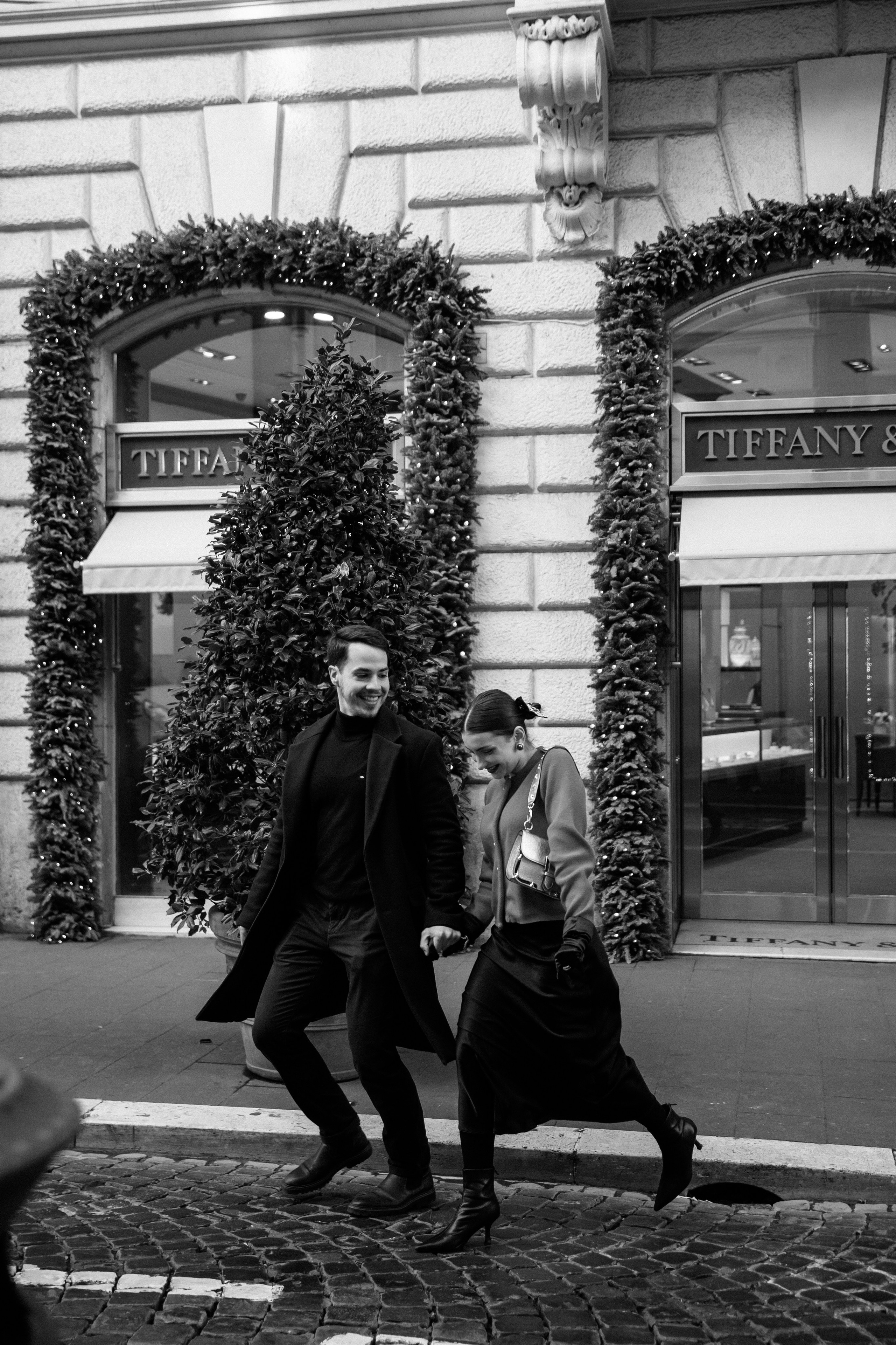 Christmas photoshooting in Rome Couple street christmas shooting Christmast looks style Christmas photoshootingRome christmast Christmas couple looksNew year Photoshooting