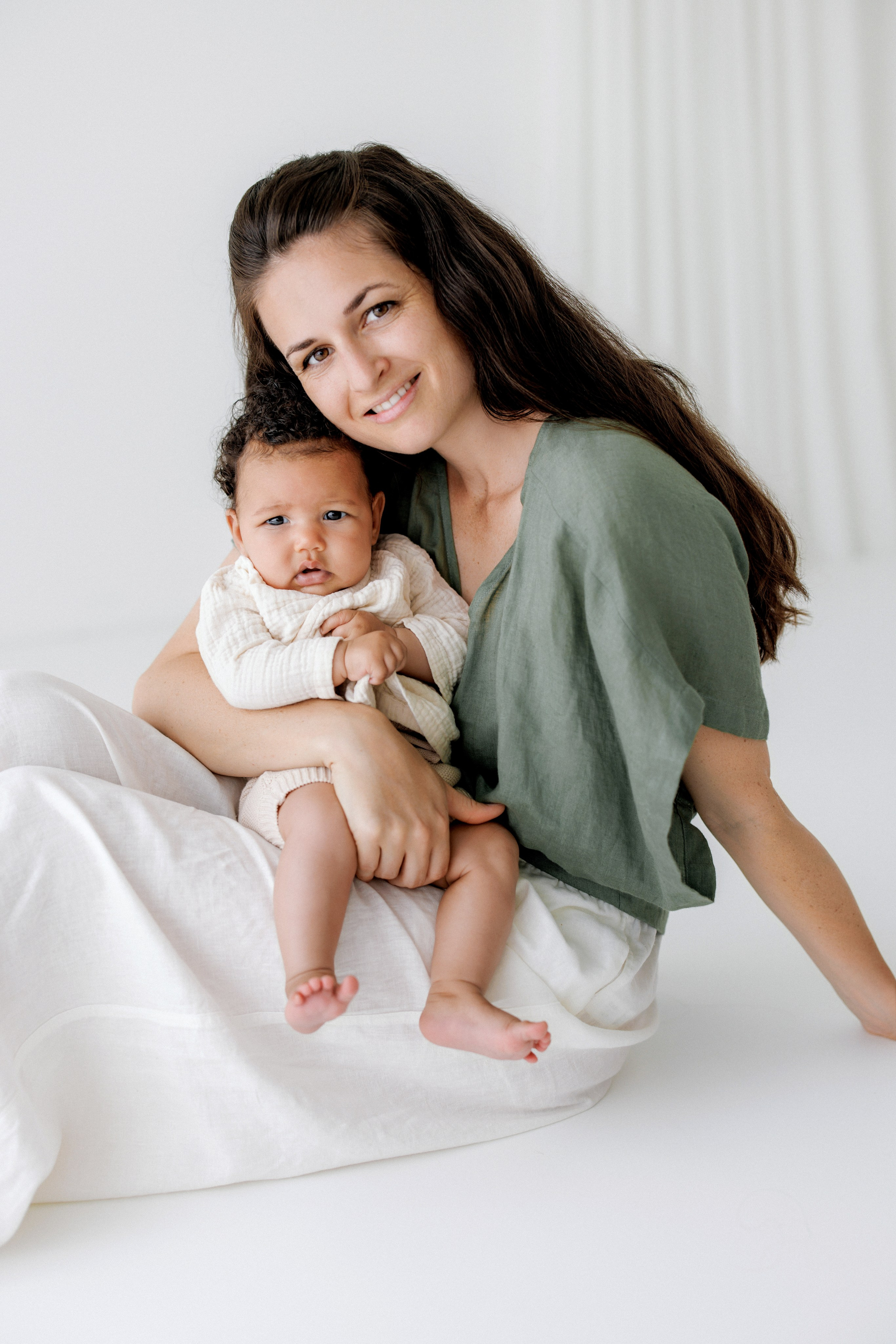 Newborn-Fotografie in Zürich — Natürlich. Minimalistisch. Ohne Zeitdruck. Wedding and Family Photographer Switzerland and Italy. Valeria Diaz