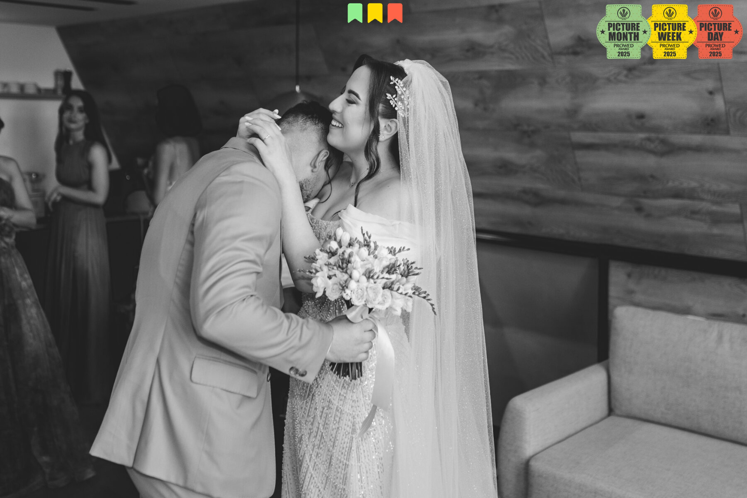 O poveste, patru premii: O nuntă de la Moara Vlăsiei, recunoscută de patru ori la PROWEDAward. Lucian Dedeu — Fotograf