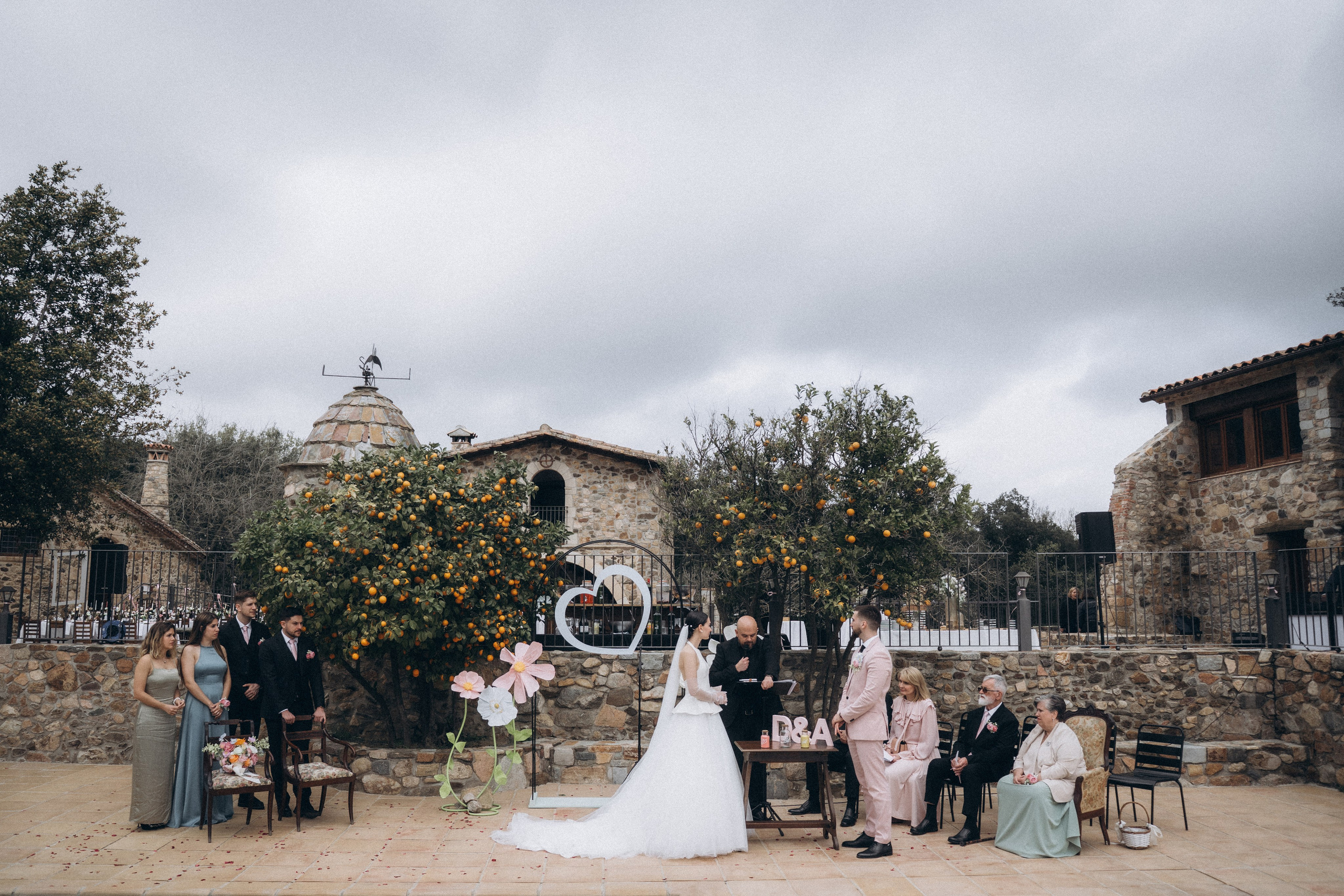 Dana & Alex. Rural Can Jaques. Paola wedding photographer / videographer in Barcelona