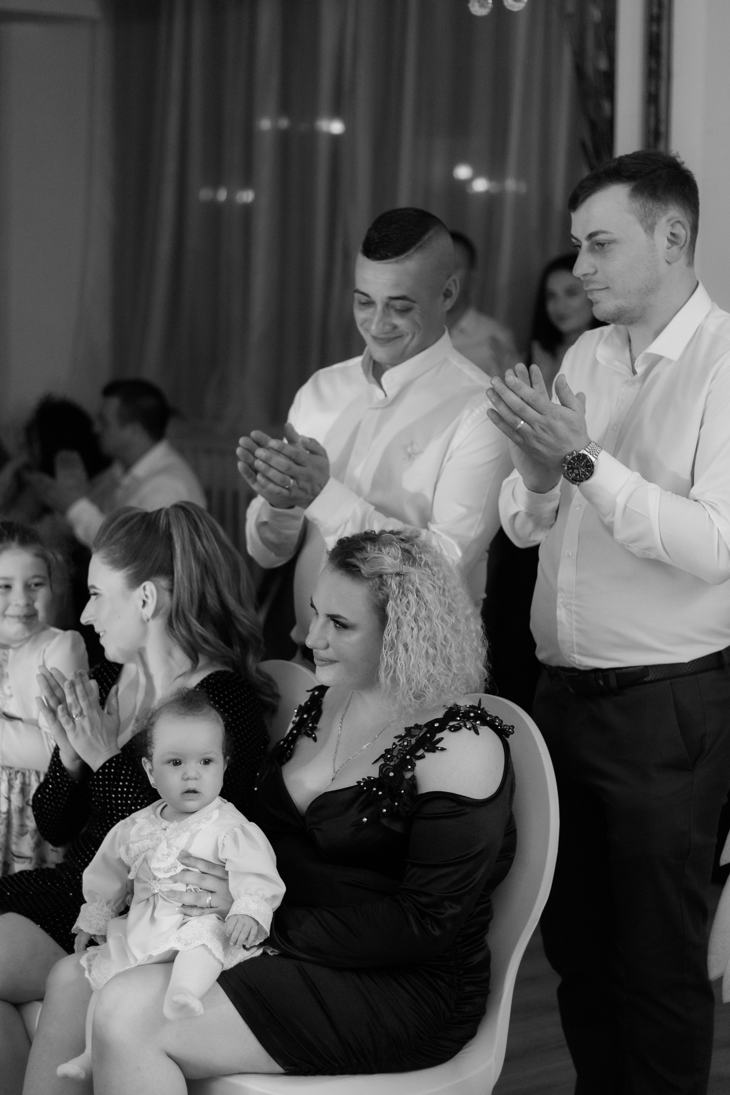 Iris. Fotograf si videograf — evenimente si studio