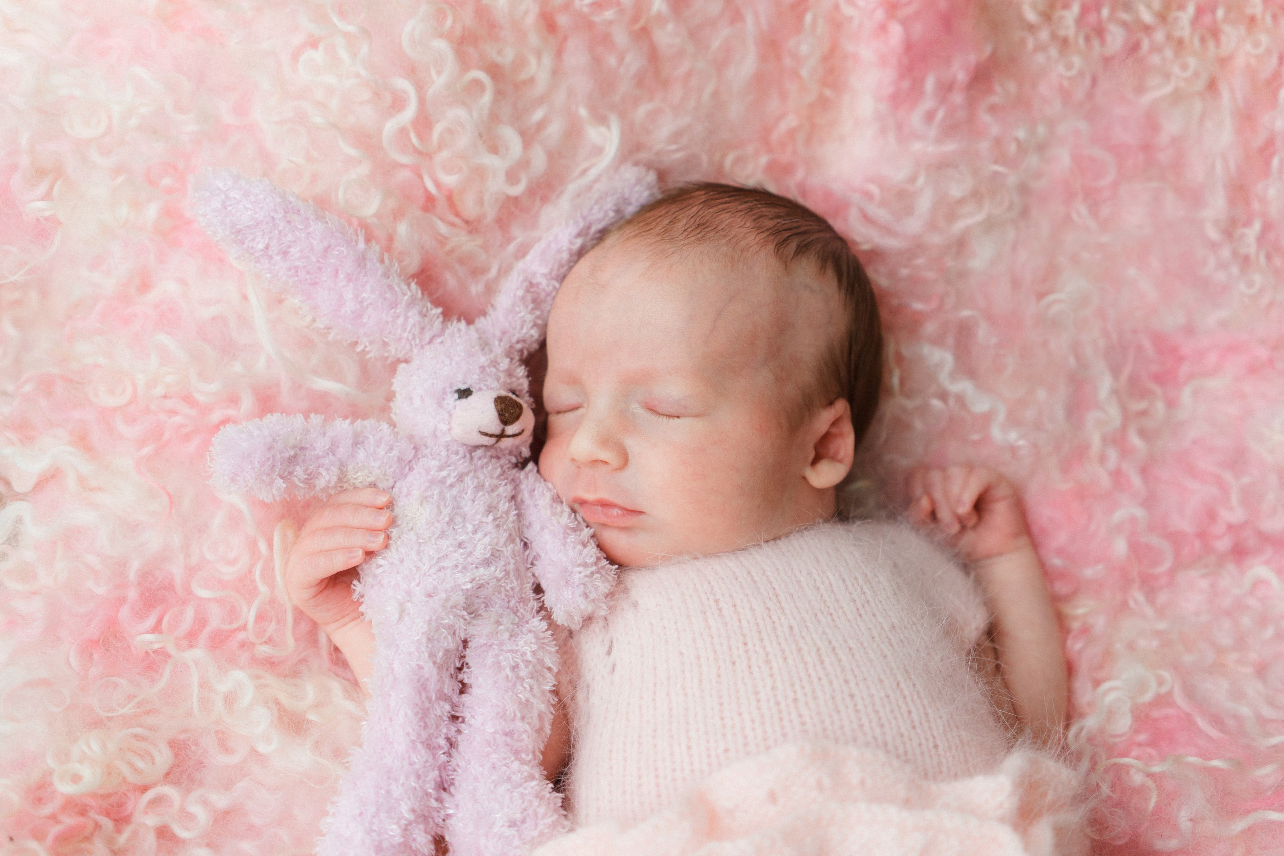 Vastasyntyneen tytön kuvaus|Helsingissä