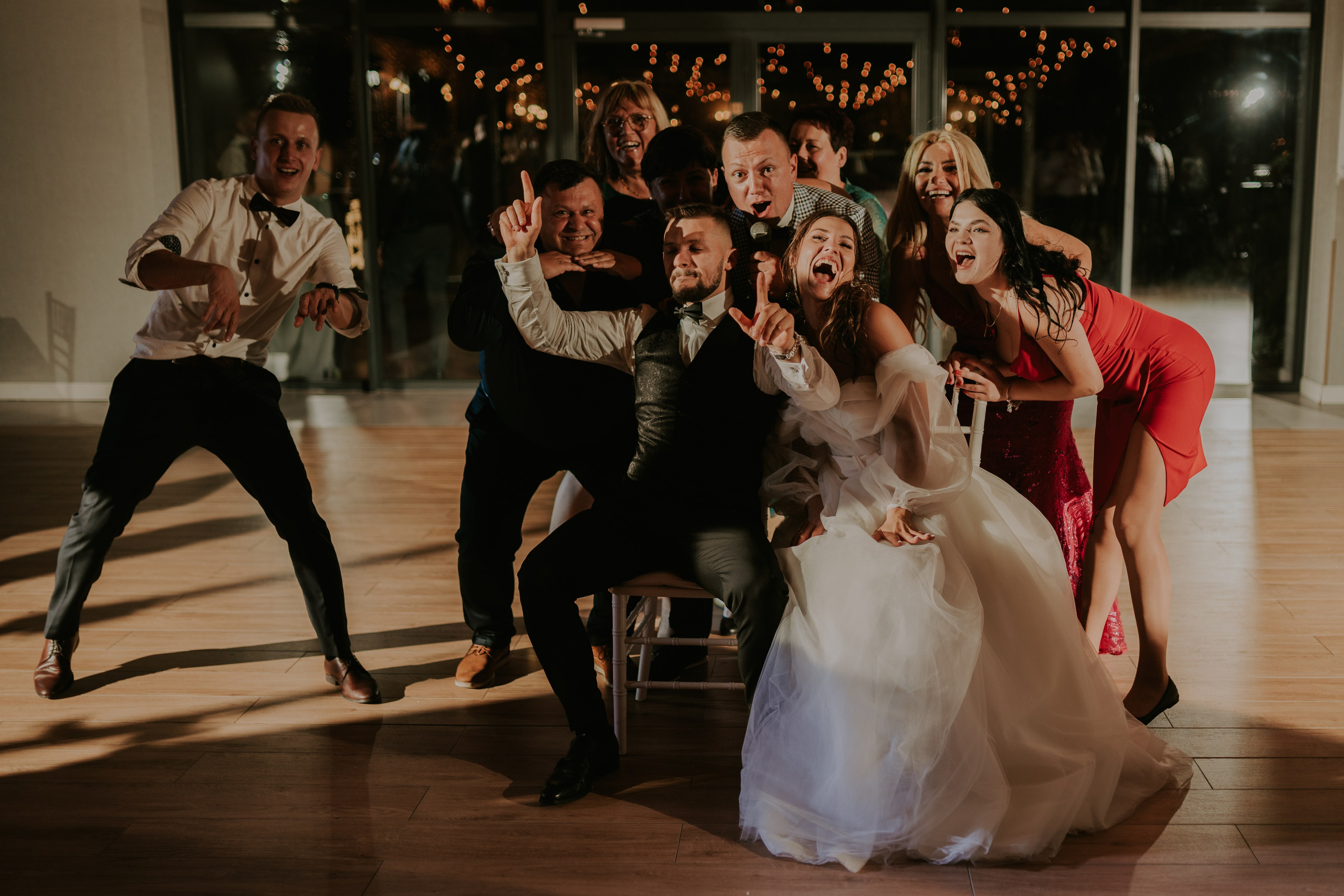 Sala Koralowa w Jaworzu: Opowieść o ślubie Nikoli i Kacpra. Karkowskafoto - fotografia miłości