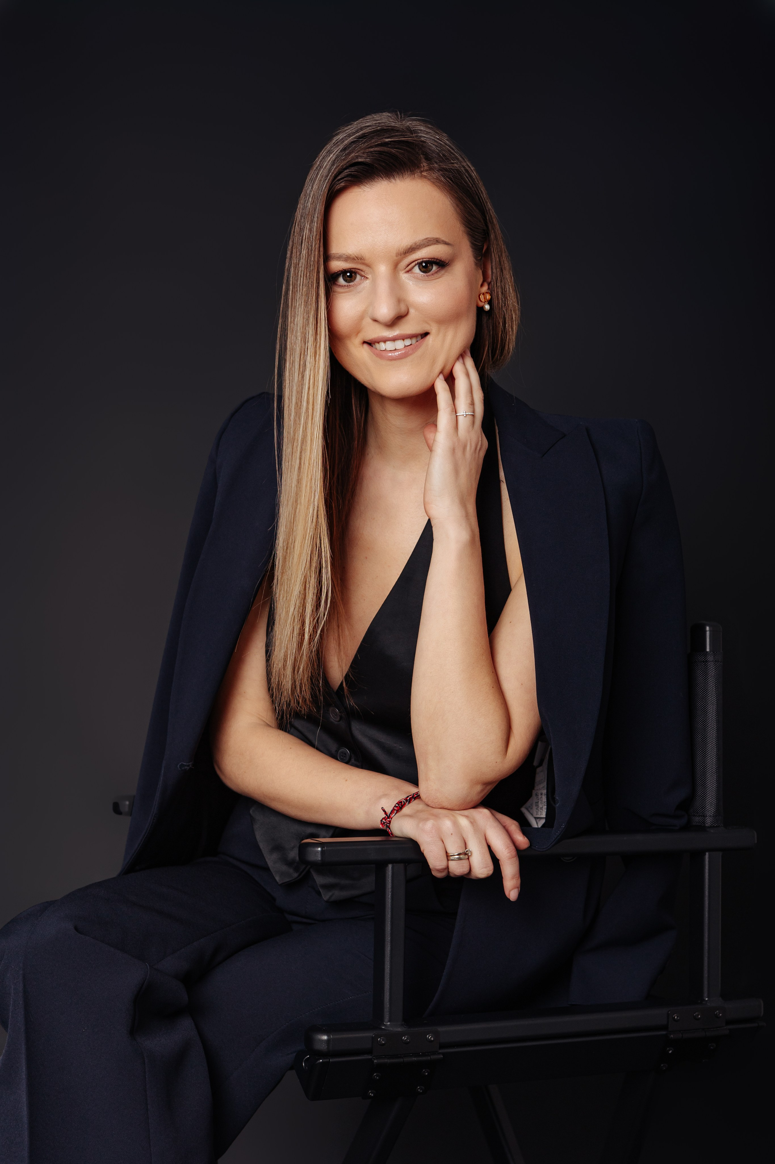 Ina. Cristina Andronache fotograf Brașov fotograf de familie fotograf de nunta Brașov