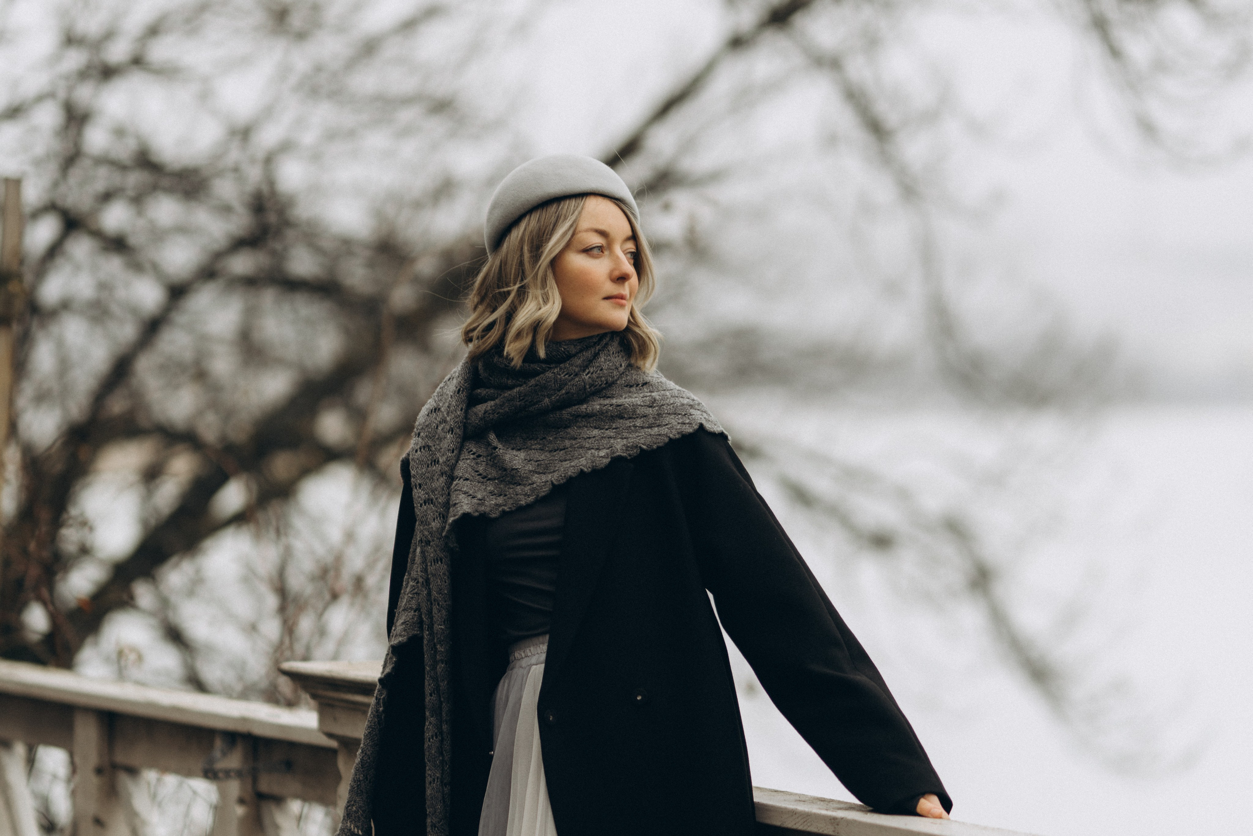 Woman phoshoot. Wedding and portrait photographer in Helsinki Vickan O