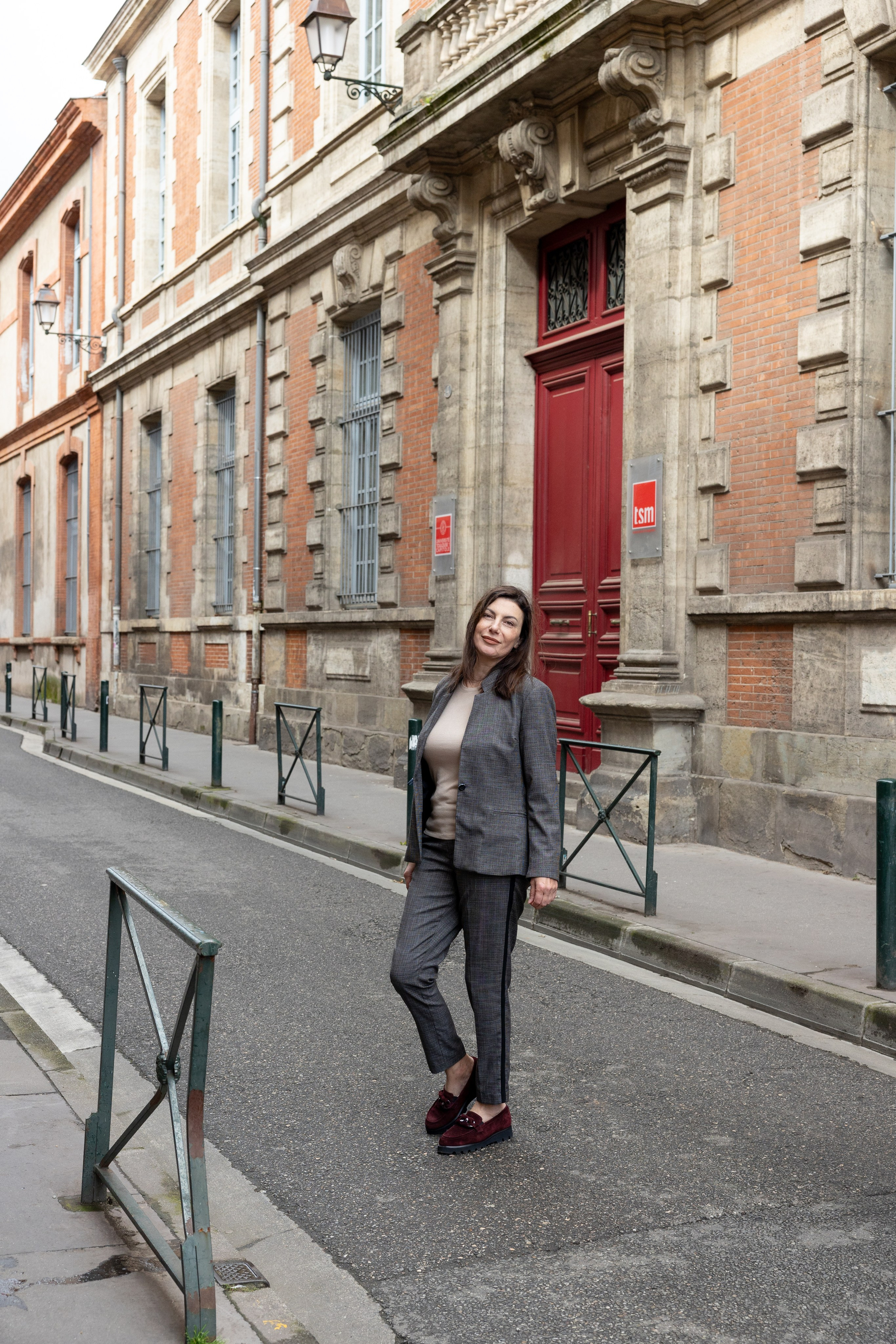 Inna. Eugenie Smirnova — wedding, corporate and lifestyle photographer in Toulouse and Southwest France