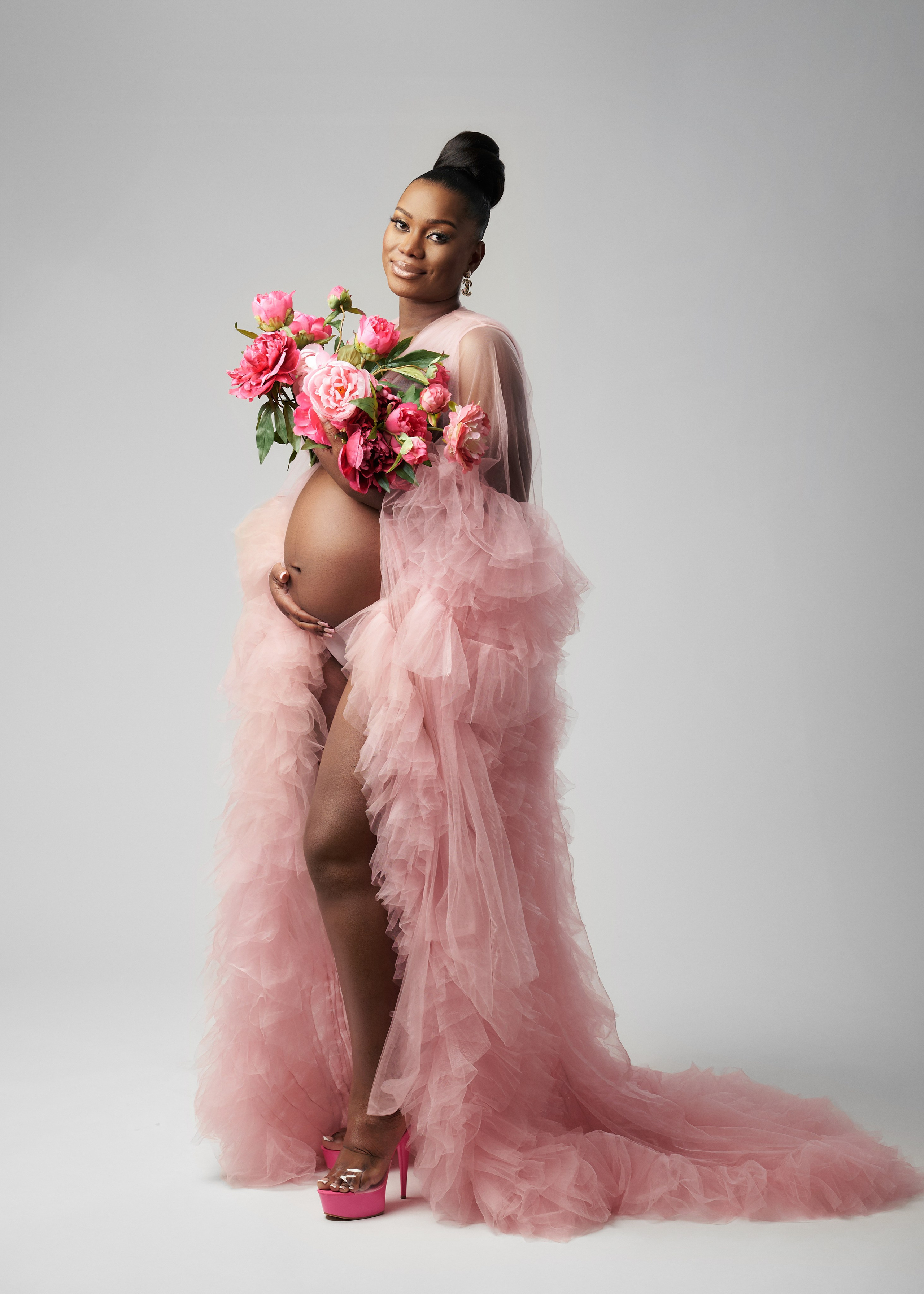 Pregnancy. Triple-A photo studio