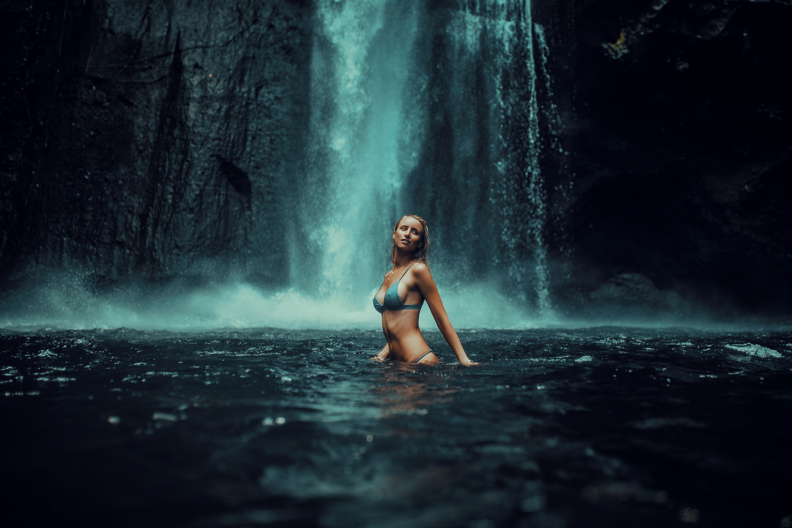 🏡. Mark Smilyanic | Portretni boudoir fotograf iz Beograda