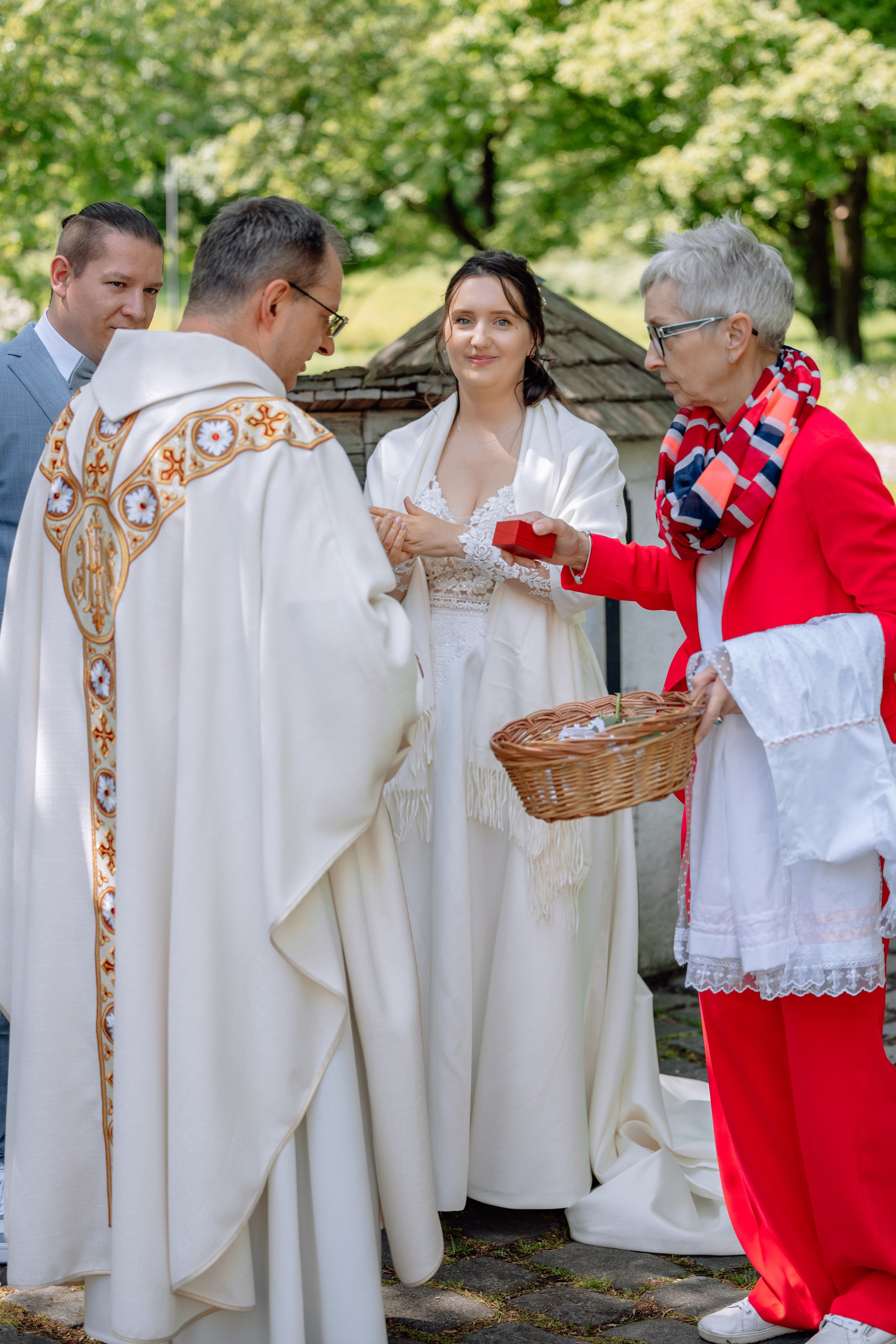 Trauung und Taufe: Heilig-Kreuz-Kirche. Hochzeitsfotograf München Taufe Familienfotograf Tanja Mauke